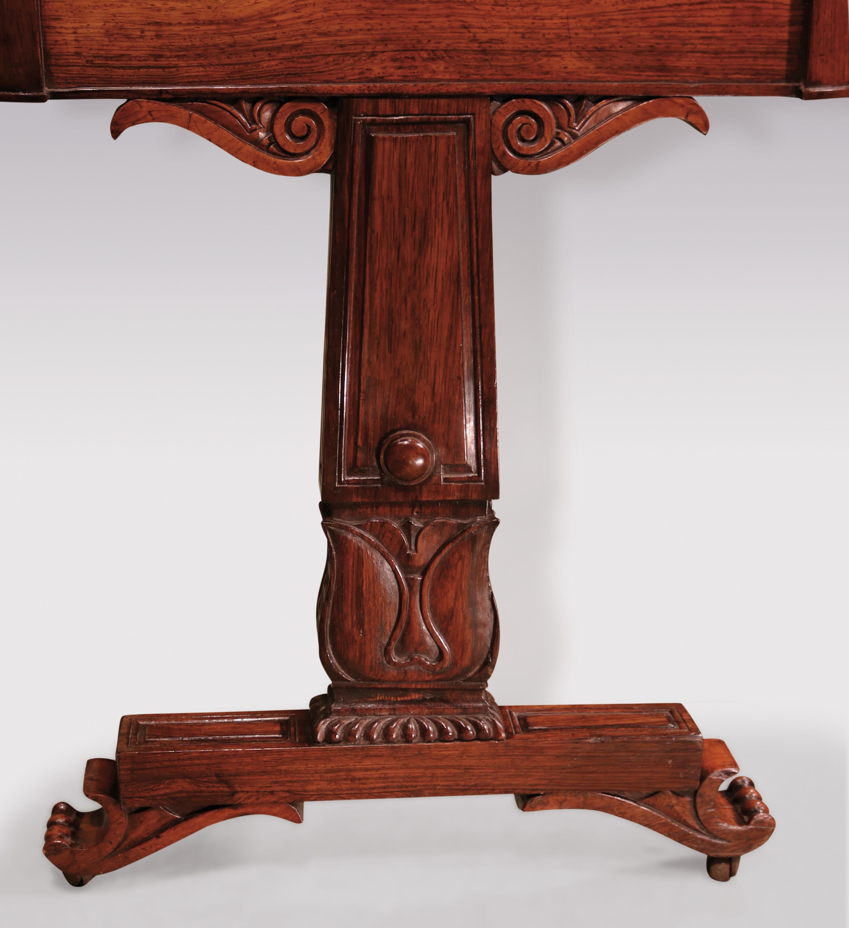 Table à écrire en palissandre du 19e siècle, époque Régence Bon état - En vente à London, GB