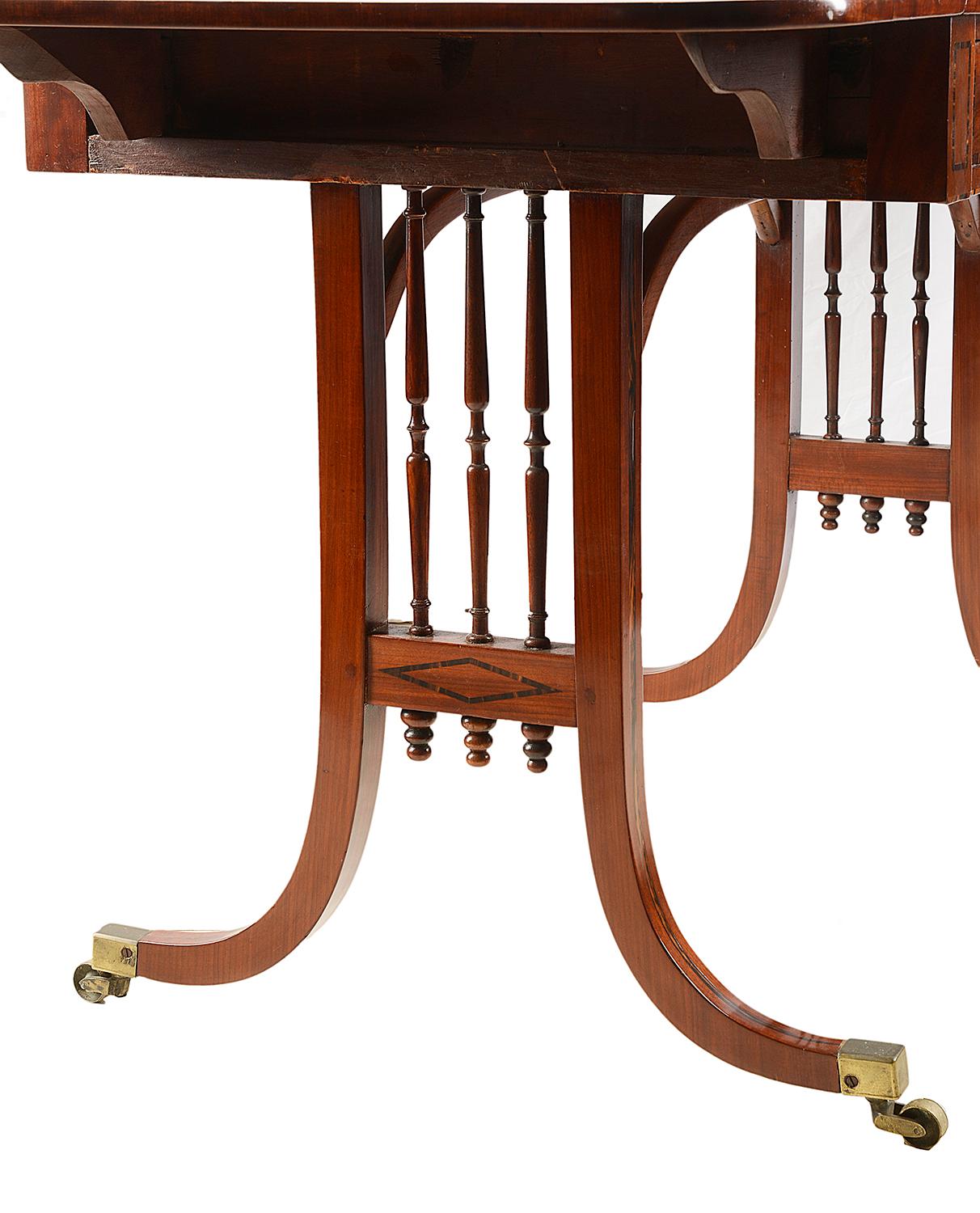 19. Jahrhundert Regency Periode Sofa Tisch (Mahagoni) im Angebot