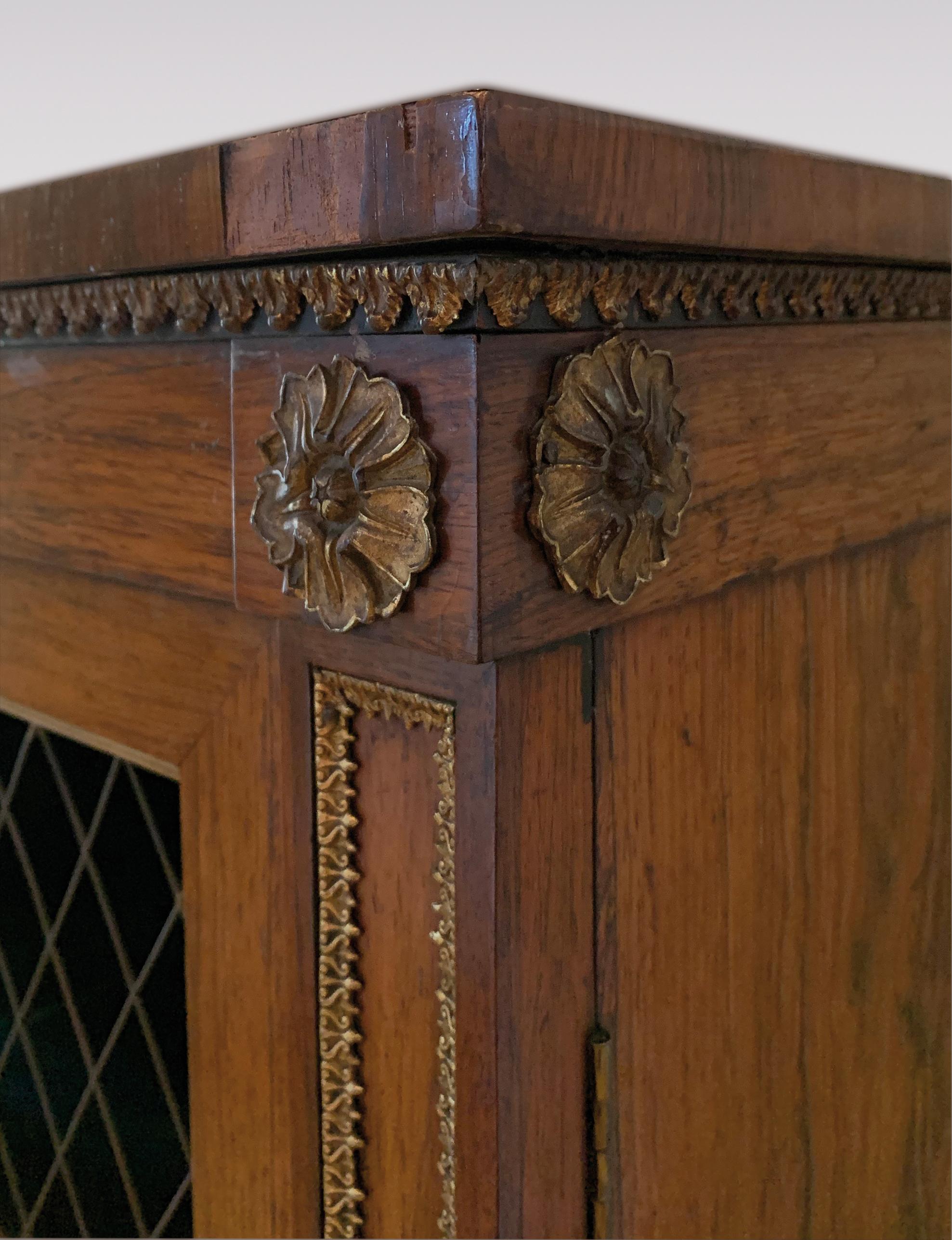 English 19th Century Regency Rosewood 2 Door Cabinet For Sale