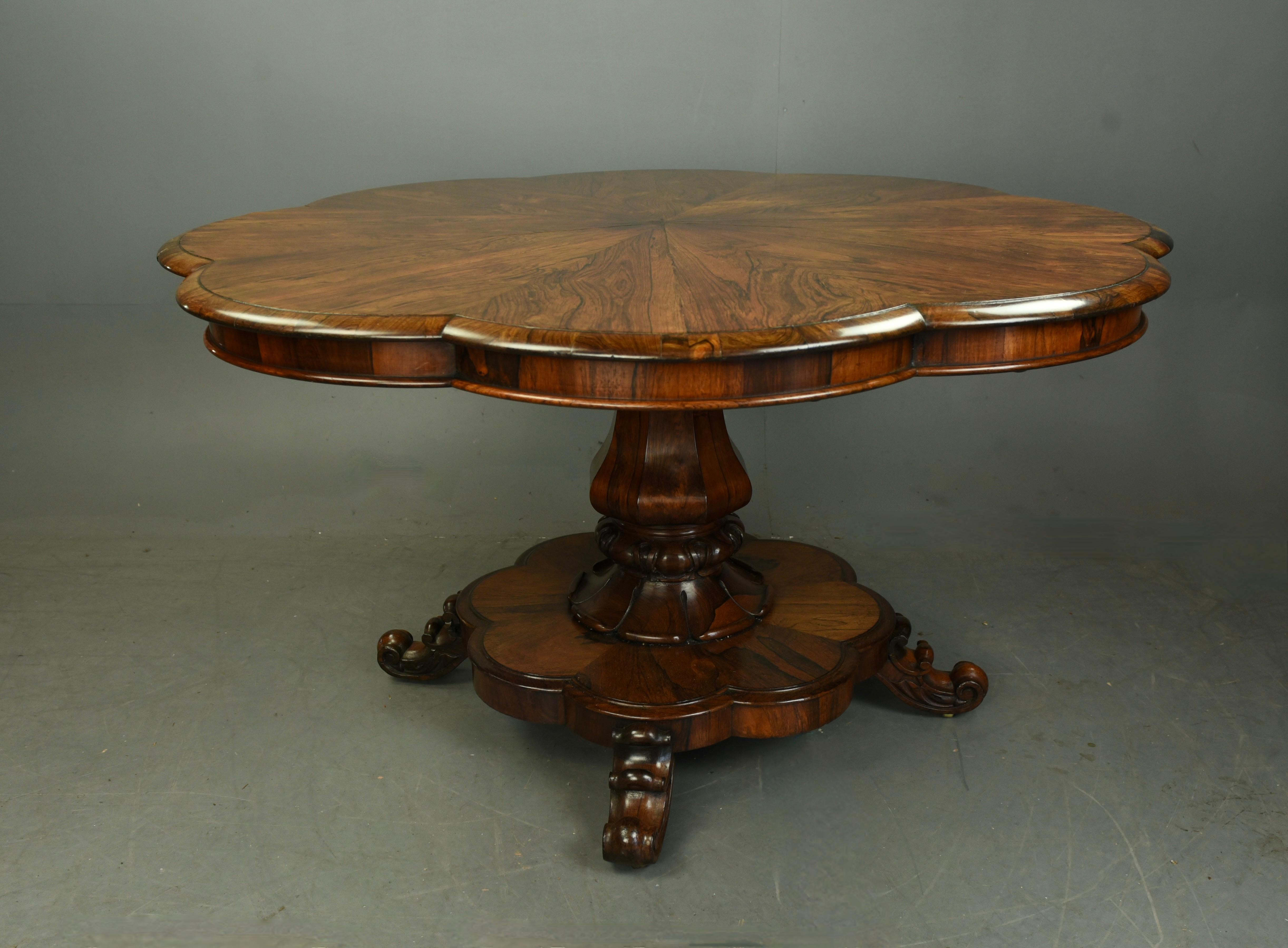 Regency-Mitteltisch aus Rosenholz aus dem 19. Jahrhundert  im Zustand „Gut“ im Angebot in Chelmsford, GB