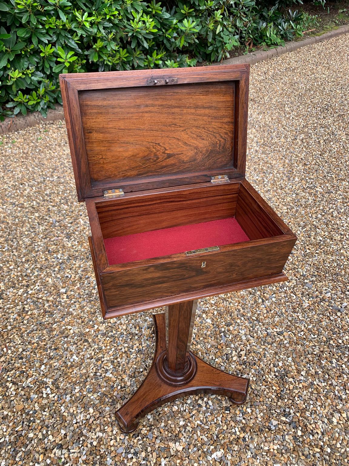 19th Century Regency Rosewood Teapoy In Excellent Condition In Richmond, Surrey
