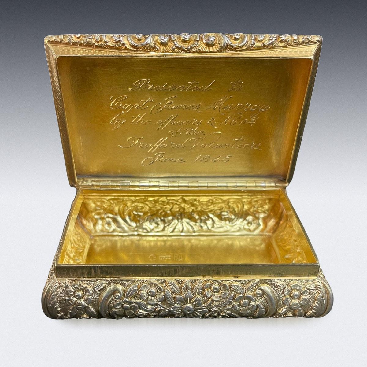 19th Century Regency Solid Silver Large Snuff Box, Nathaniel Mills, c.1832 In Good Condition In Royal Tunbridge Wells, Kent