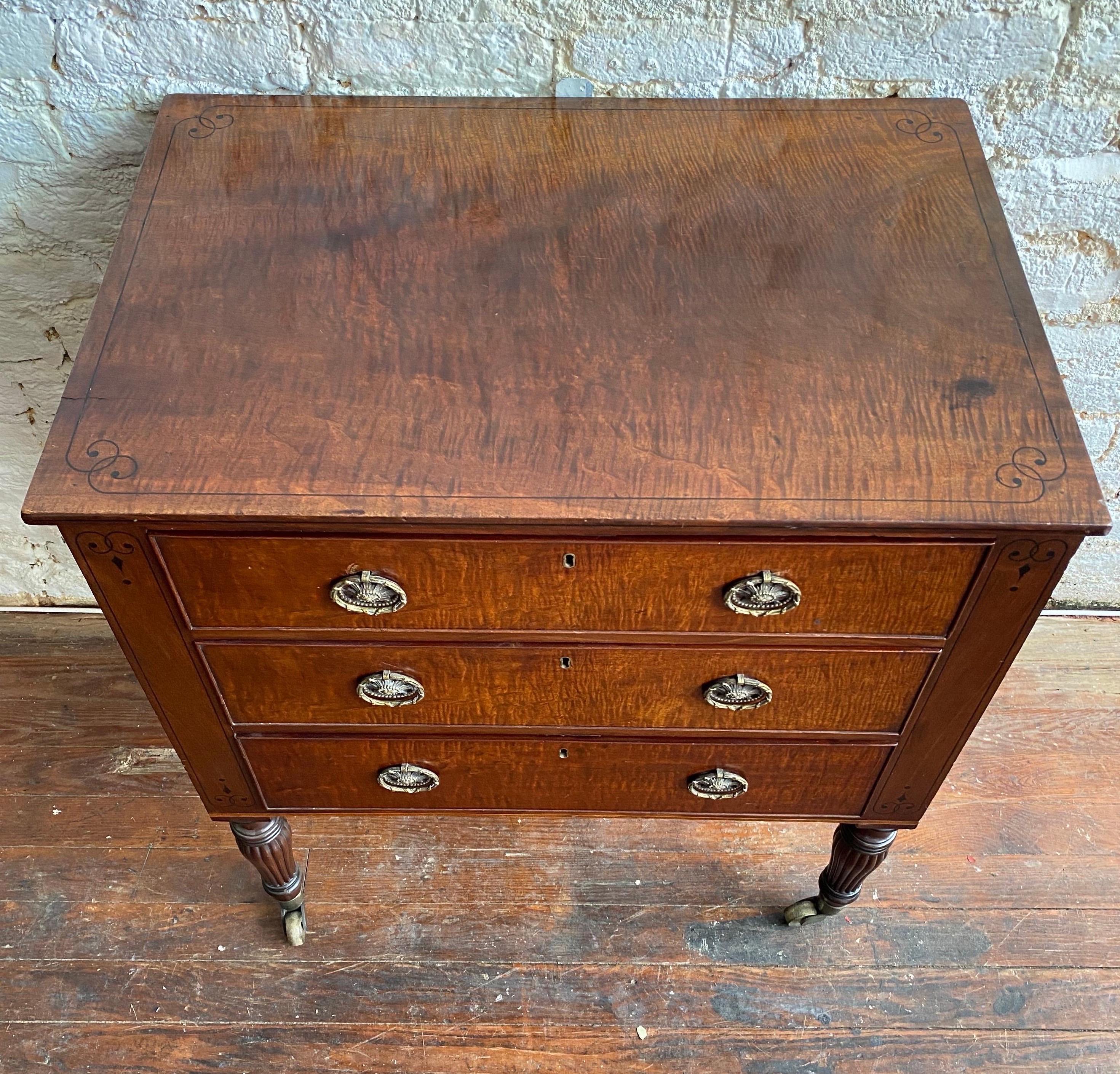 19th Century Regency Ebony Inlaid Fiddleback Mahogany 3-Drawer Chest In Good Condition For Sale In Charleston, SC