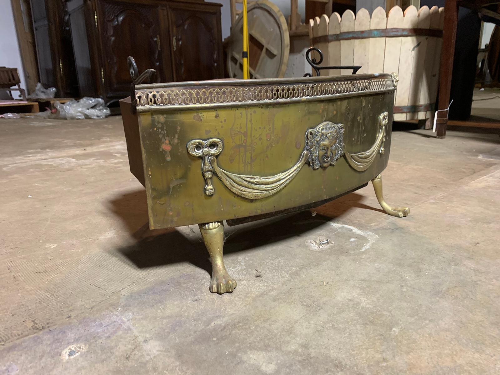 19th Century Regency Style Brass Fireplace Grate In Good Condition For Sale In Atlanta, GA