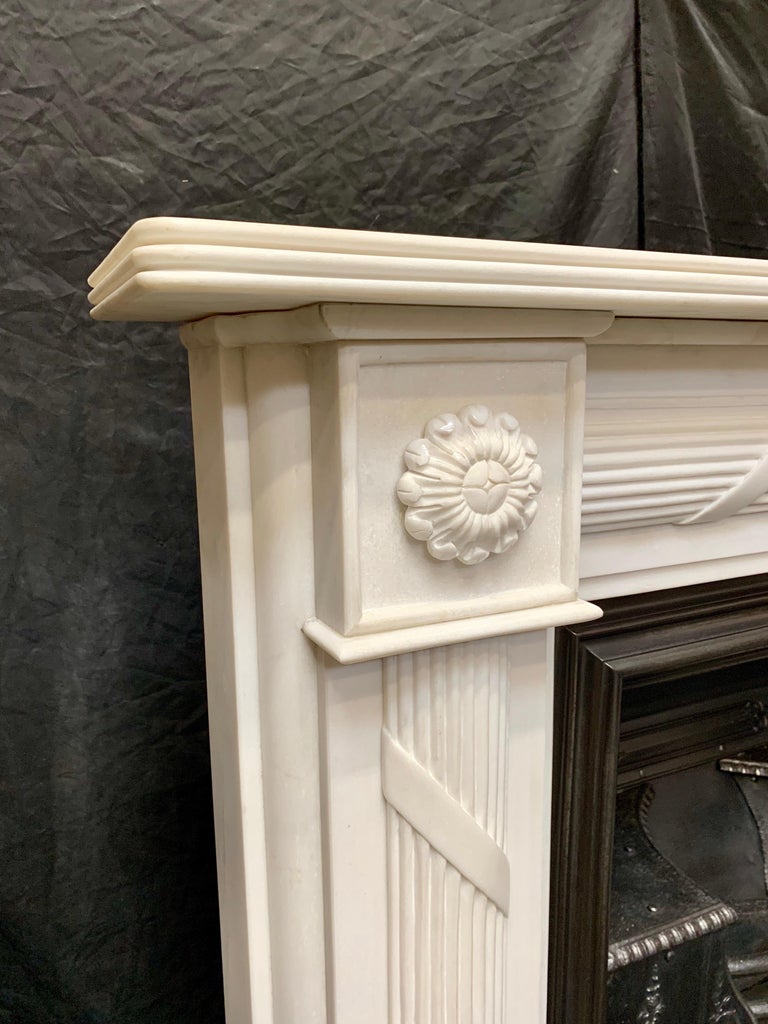 British 19th Century Regency Style Carved Statuary Marble Fireplace Surround For Sale