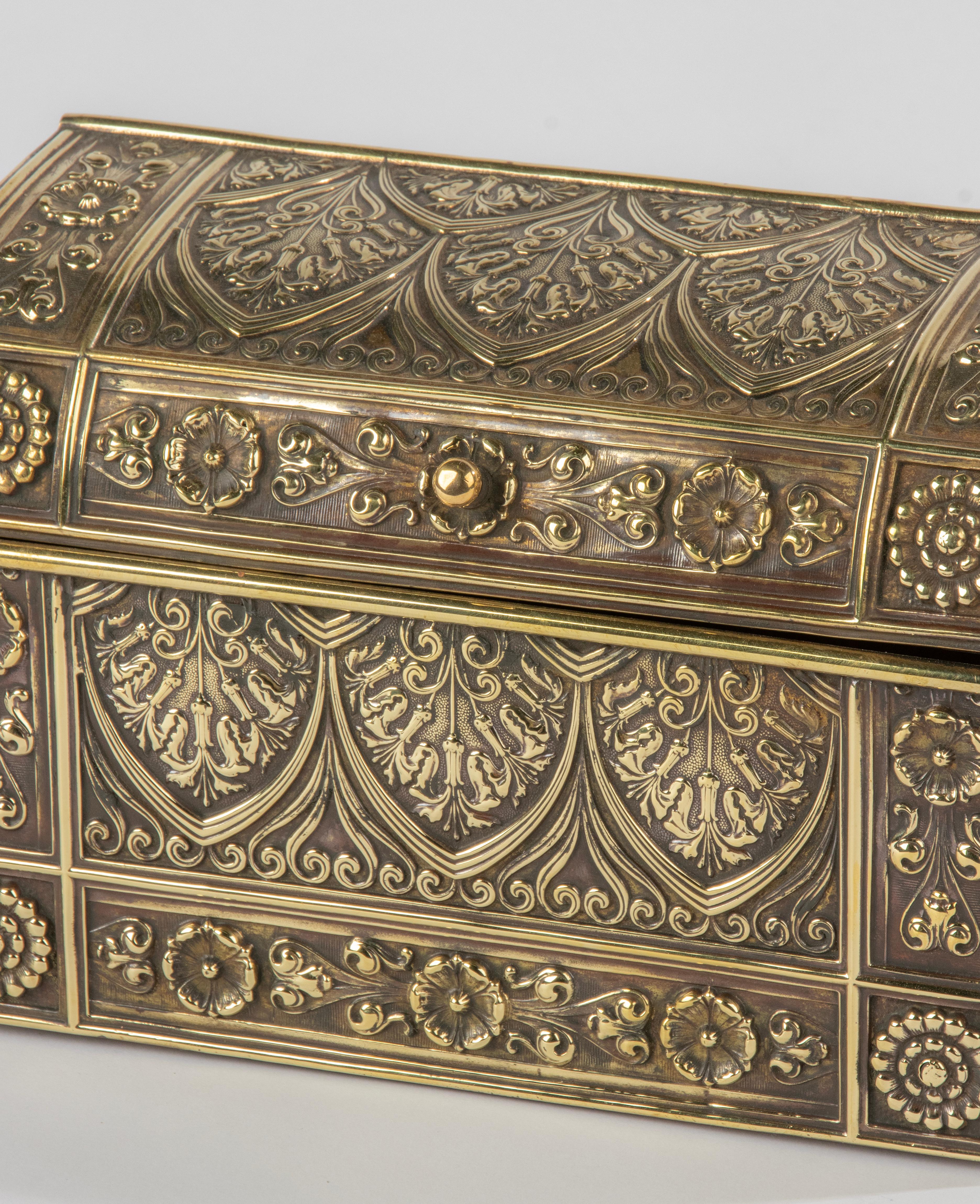 English 19th Century Regency style Copper Desktop Stationery Box For Sale