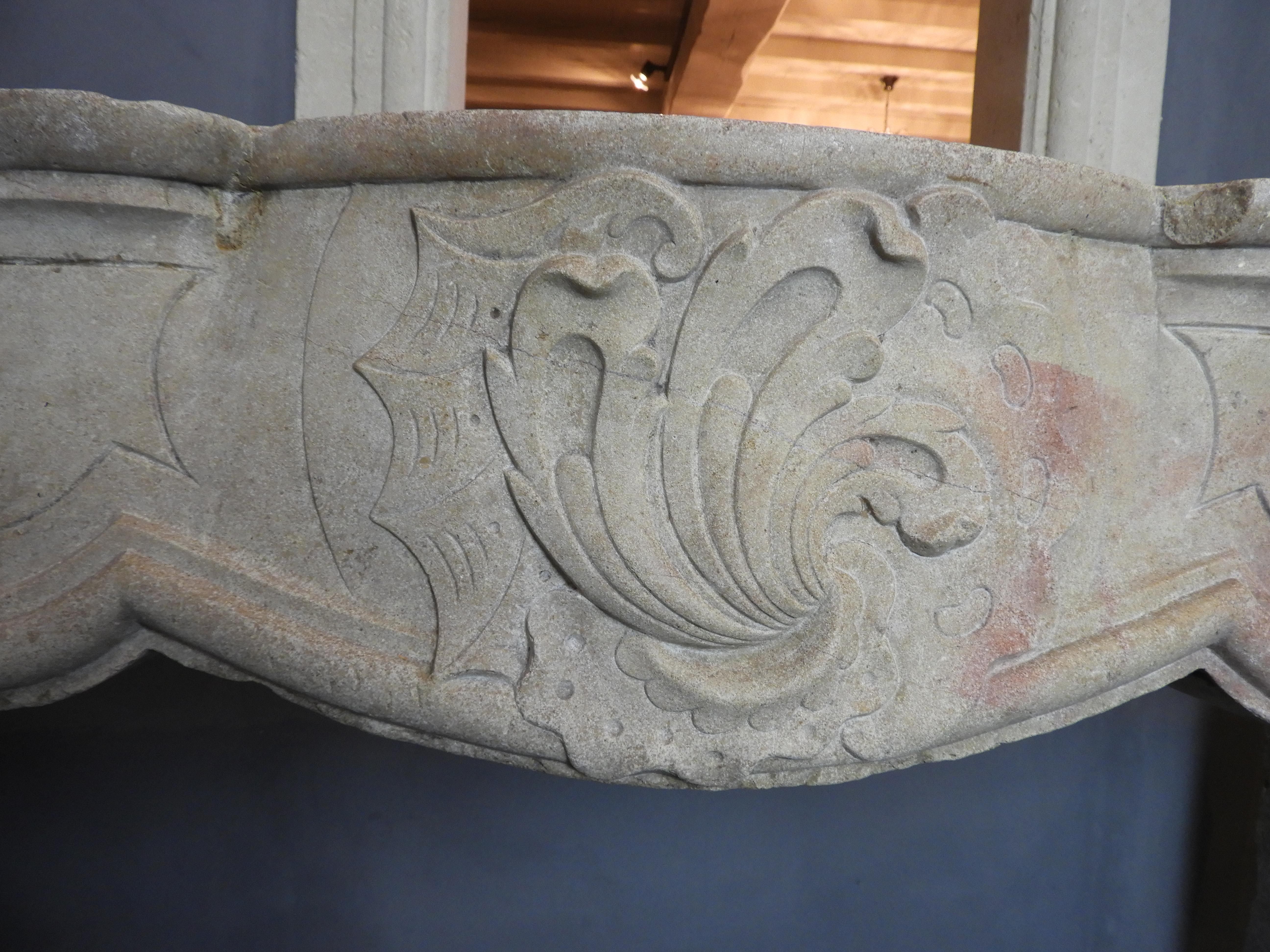 19th century Regency fireplace in Corton stone from burgundy. Beige colored Hard Burgundy limestone with here and there Red/pink stains/veins. Beautiful stone from the Chassagne quarry in the middle of the Burgundy vineyards .
The interior sizes