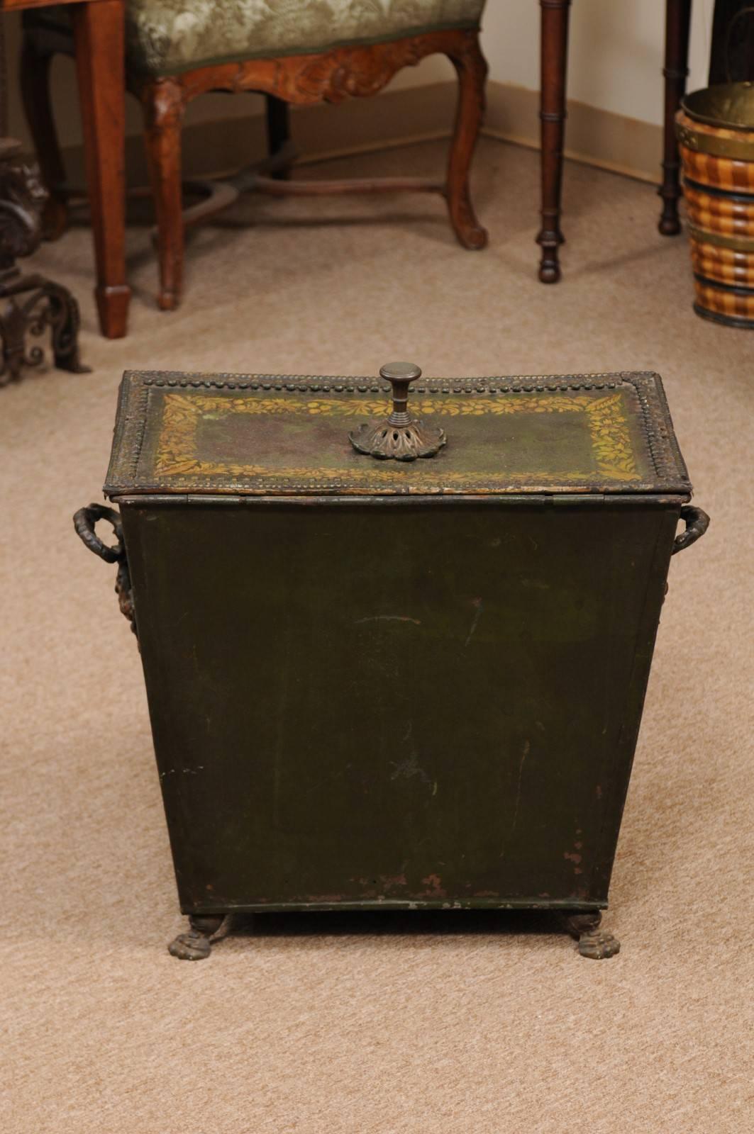 19th Century Regency Style Green Painted Coal Hod with Gilt Decoration 3