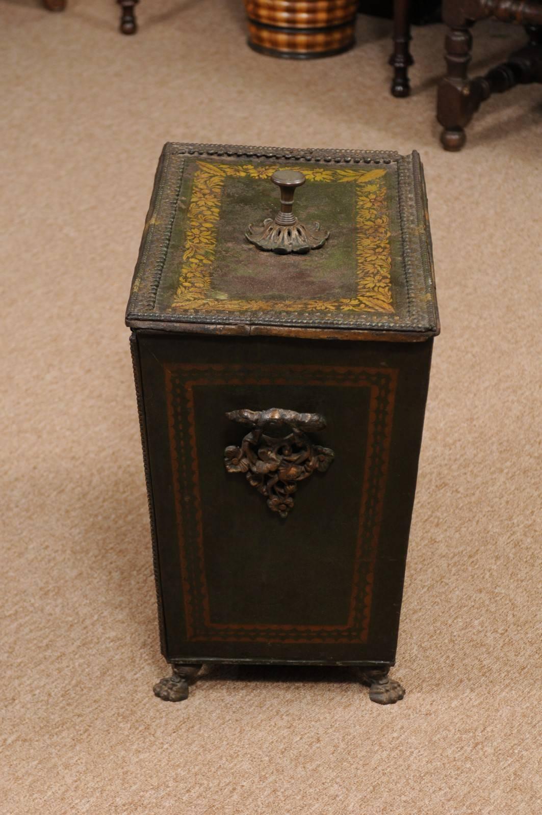 19th Century Regency Style Green Painted Coal Hod with Gilt Decoration 4