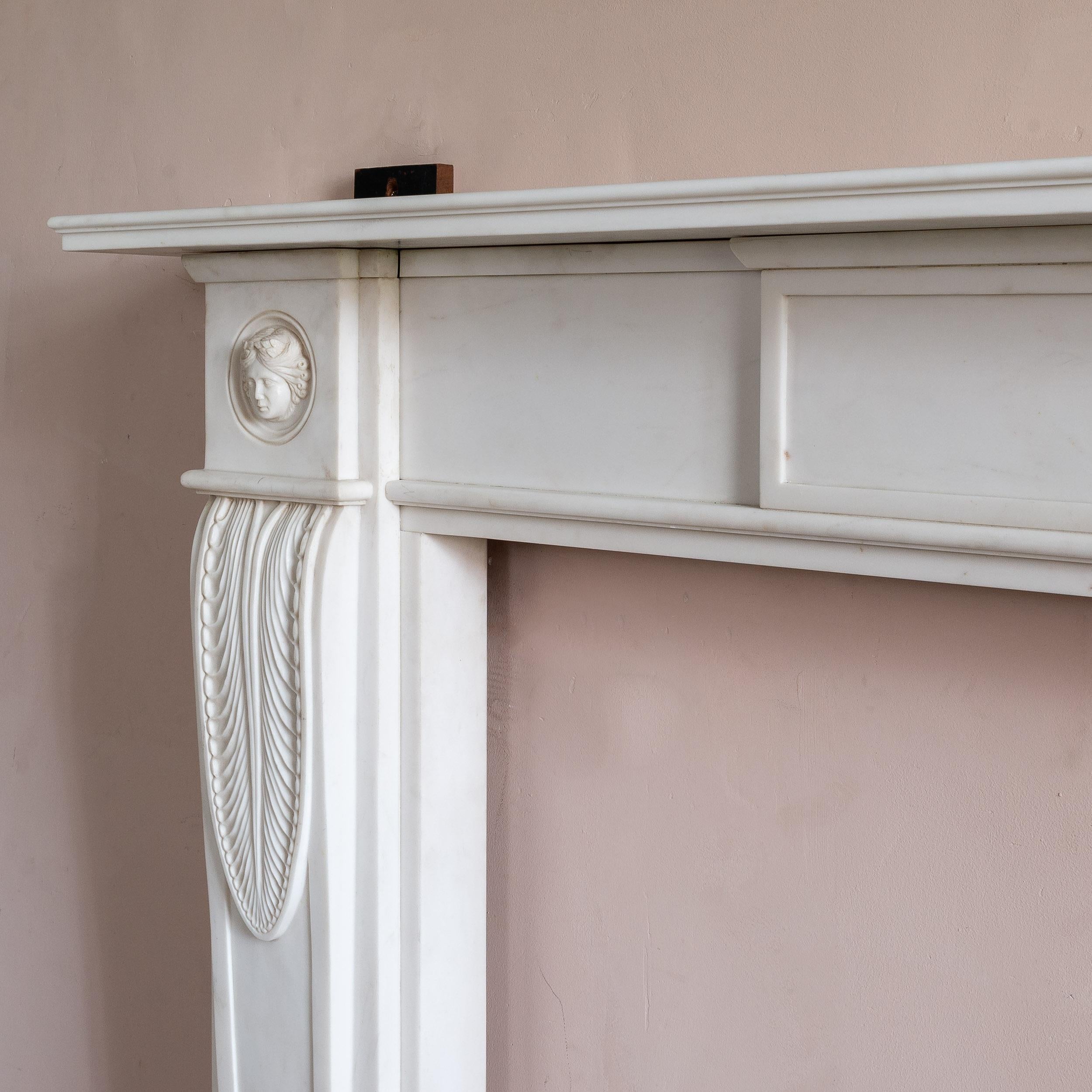 19th Century Regency Style White Marble Fireplace in vendita 1