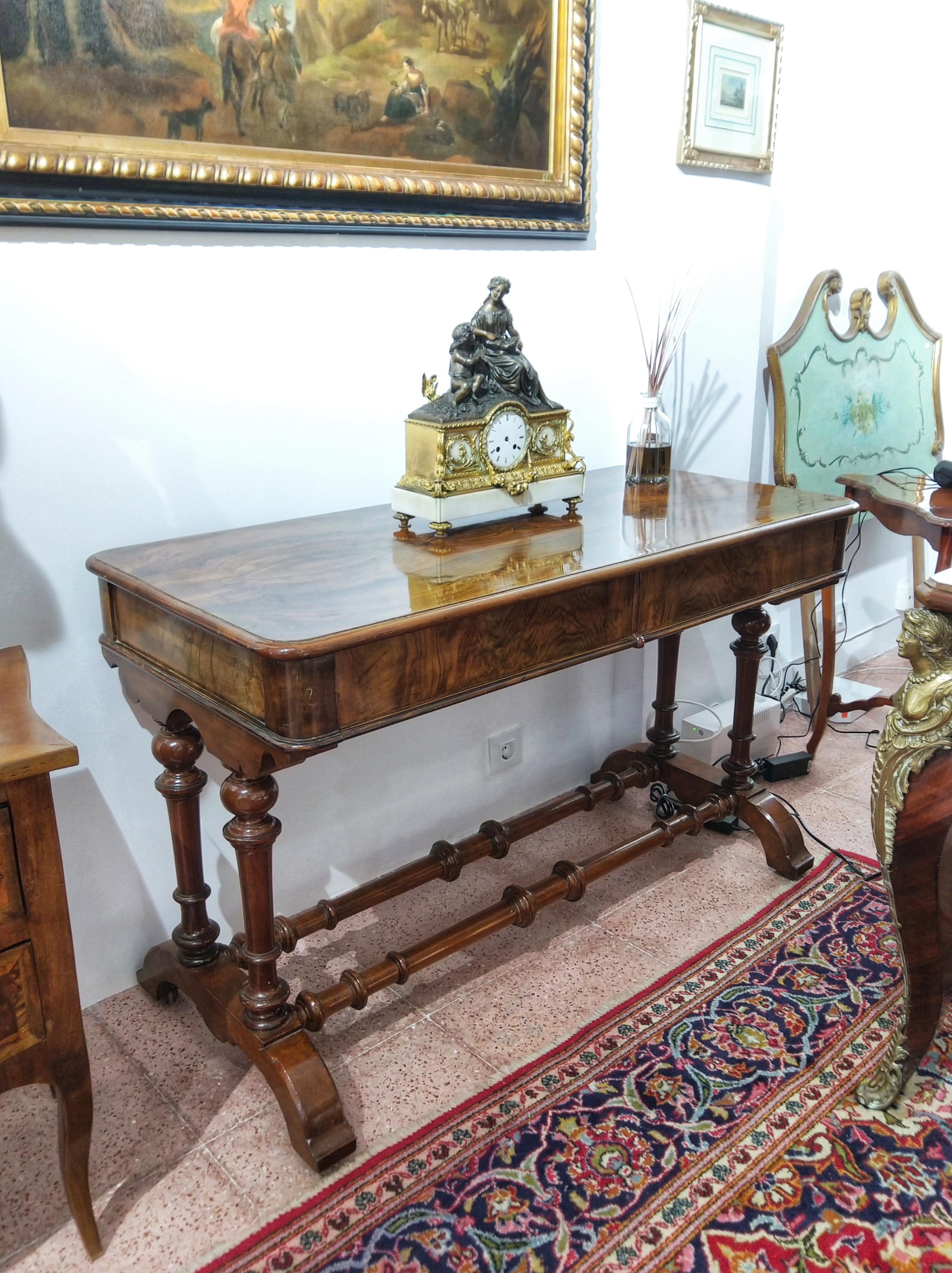 19th Century Regency Walnut Root English Writing Desk LAST PRICE im Zustand „Gut“ im Angebot in Toledo, Castilla La Mancha