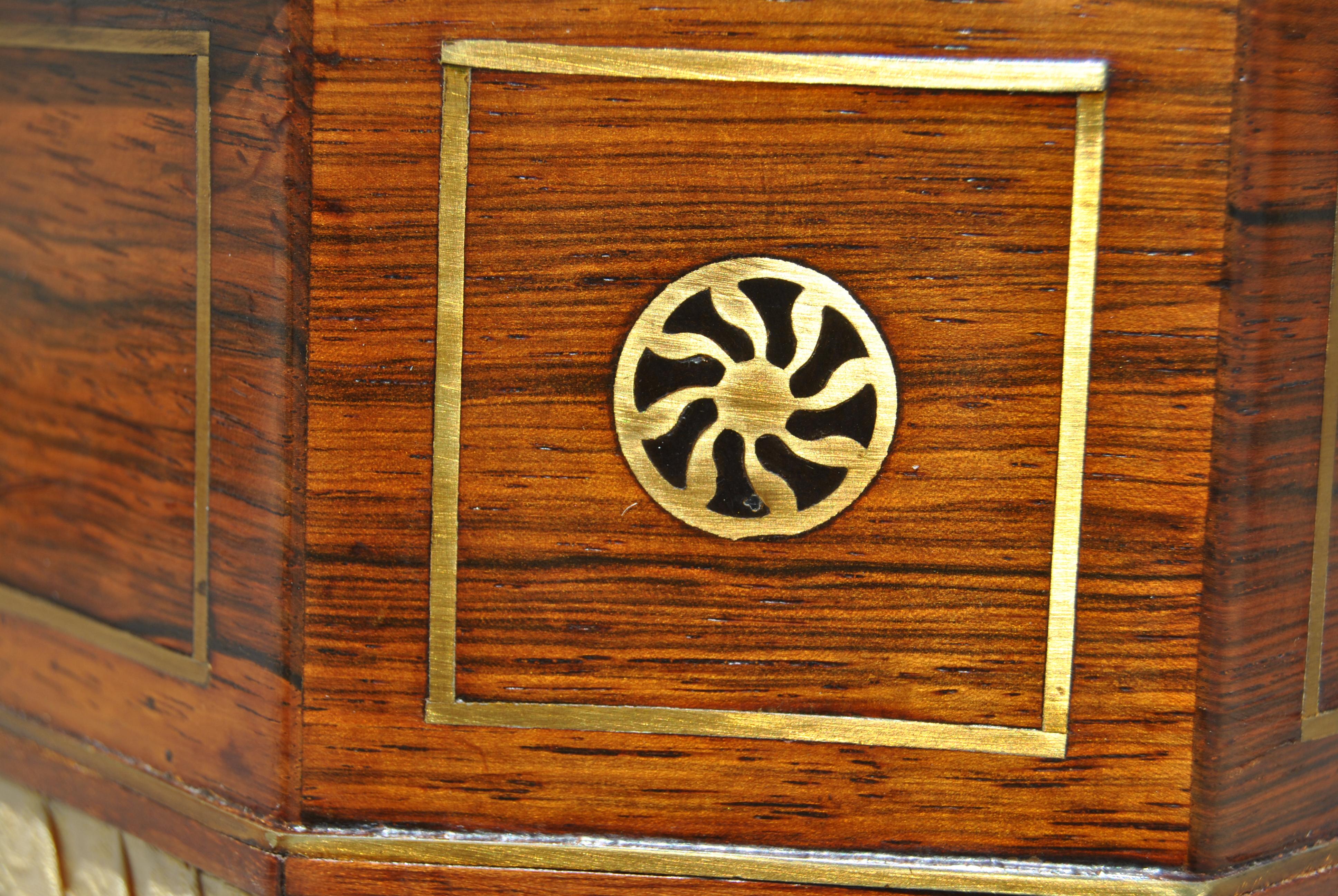 19th Century Regency / William IV English Rosewood Sewing / Work Table For Sale 5