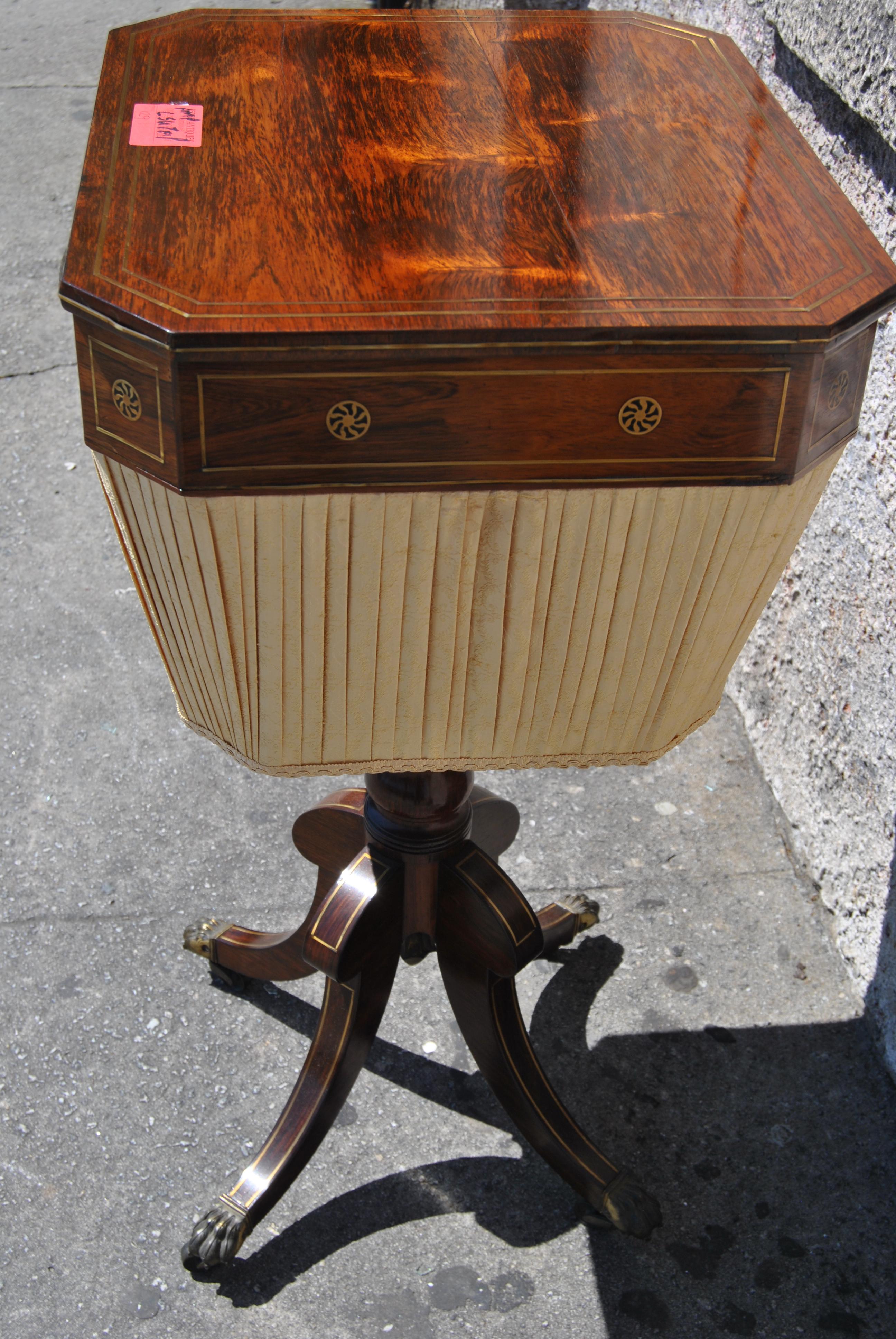19th Century Regency / William IV English Rosewood Sewing / Work Table In Good Condition For Sale In Savannah, GA