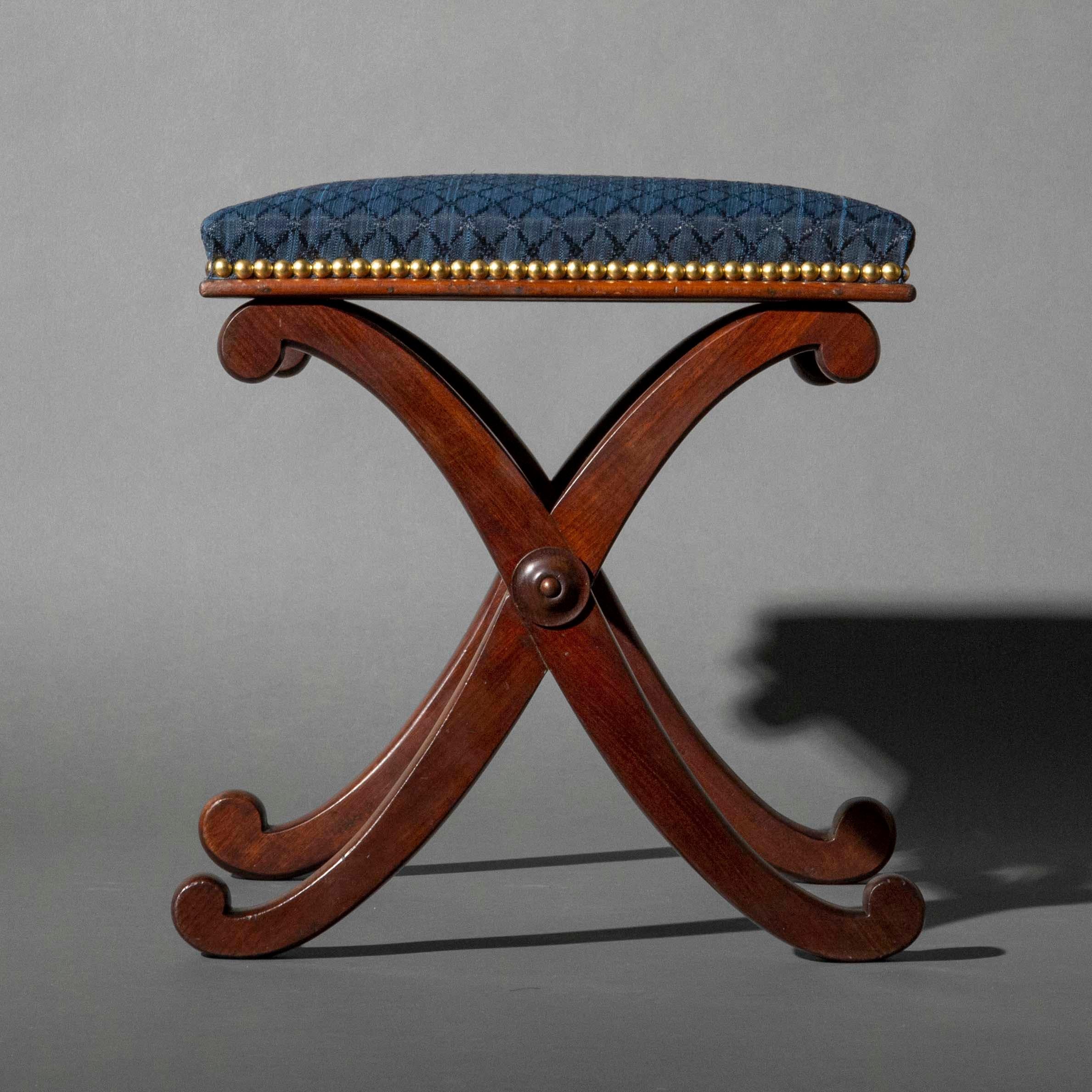 19th Century Regency X-Frame Stool In Good Condition In London, GB