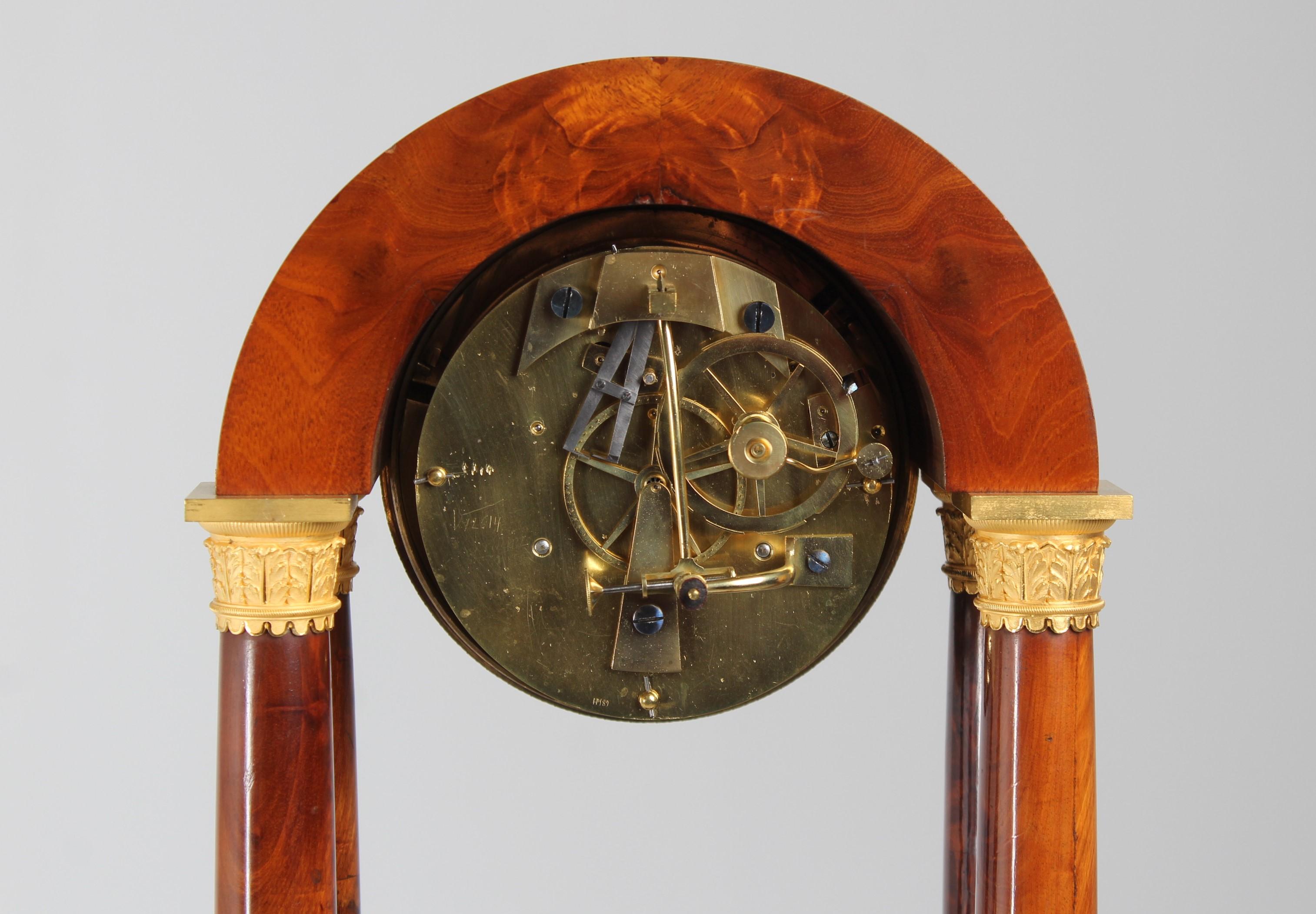 Regulateur du 19e siècle par Tarault Jeune, horloge Precision Portal, Paris, vers 1825 en vente 3