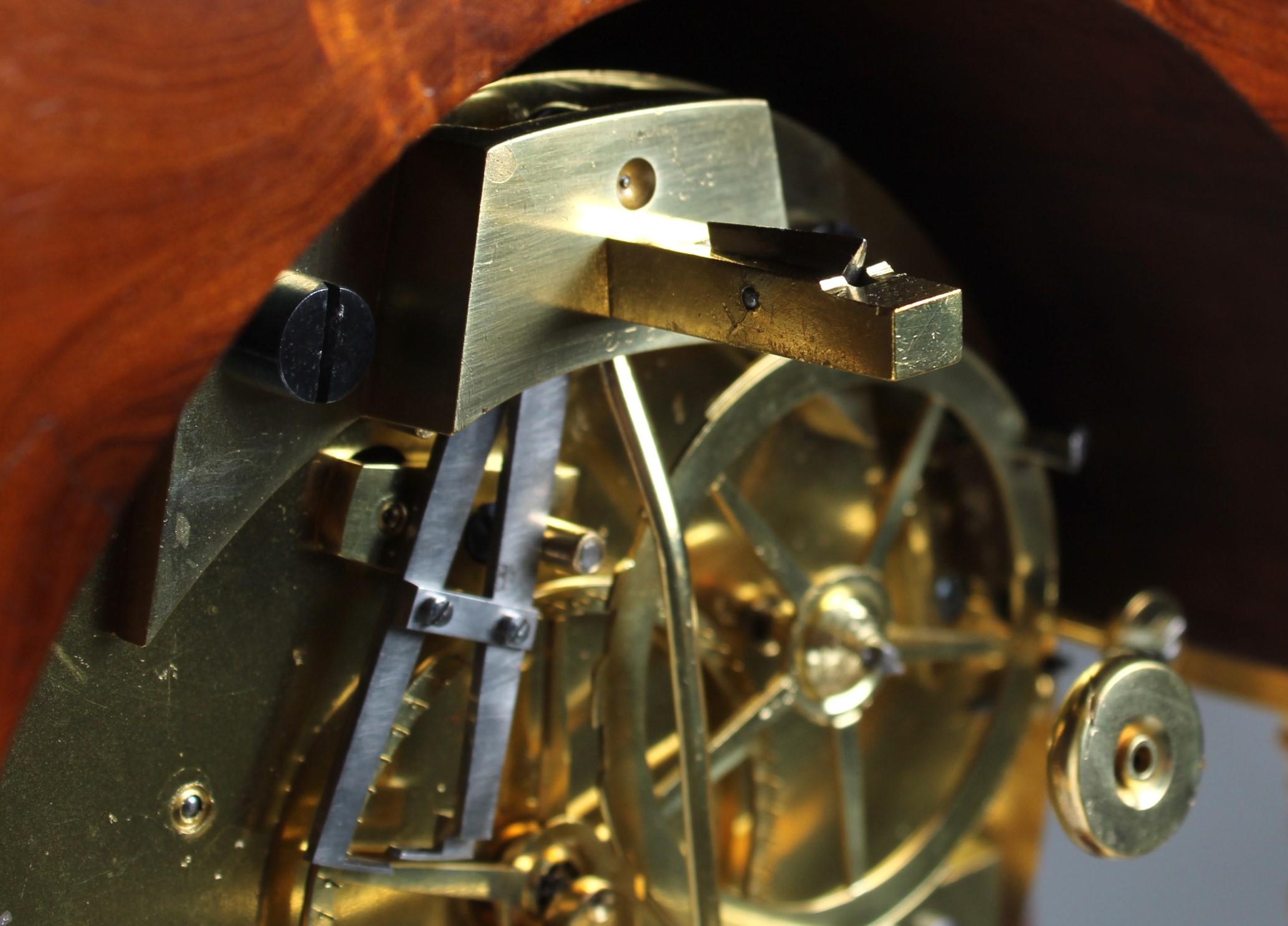 Regulateur du 19e siècle par Tarault Jeune, horloge Precision Portal, Paris, vers 1825 en vente 4