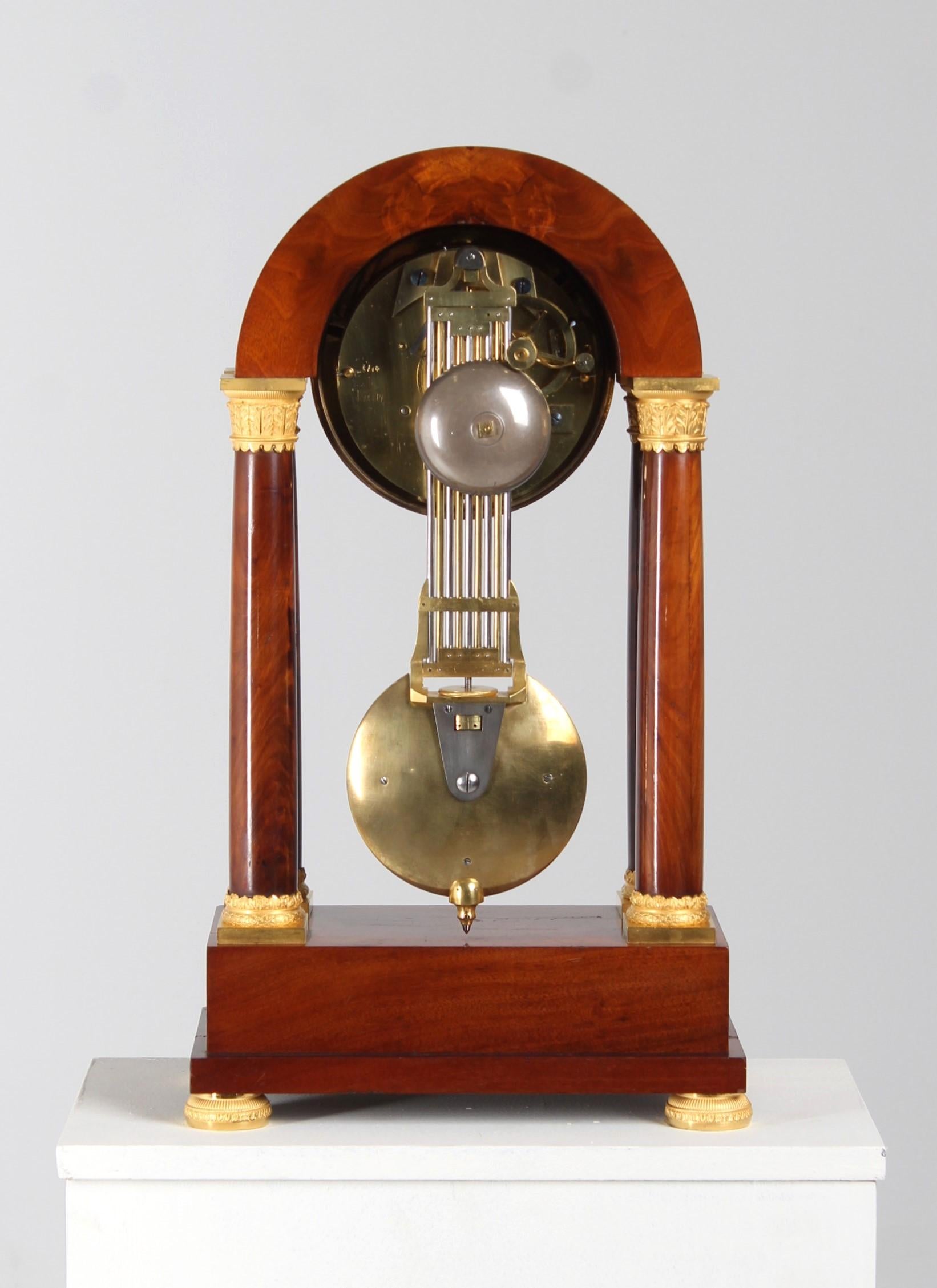 Regulateur du 19e siècle par Tarault Jeune, horloge Precision Portal, Paris, vers 1825 en vente 2