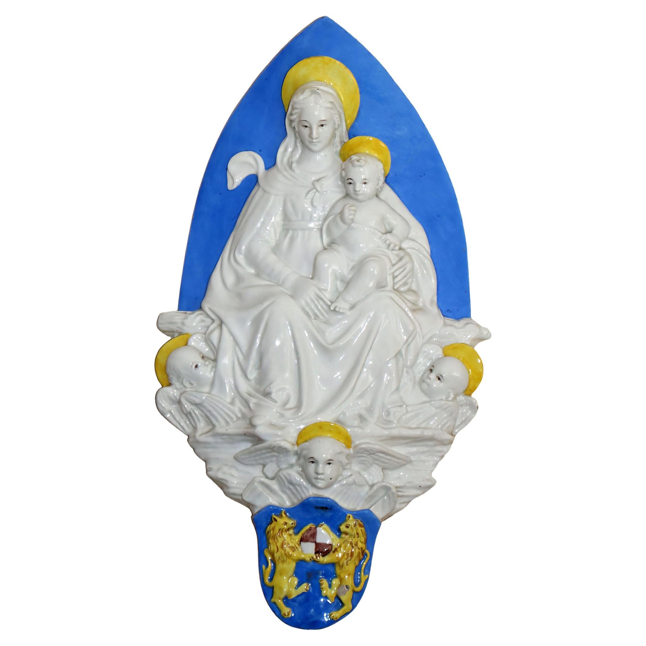 Relief du 19e siècle Madonna avec des anges en vente