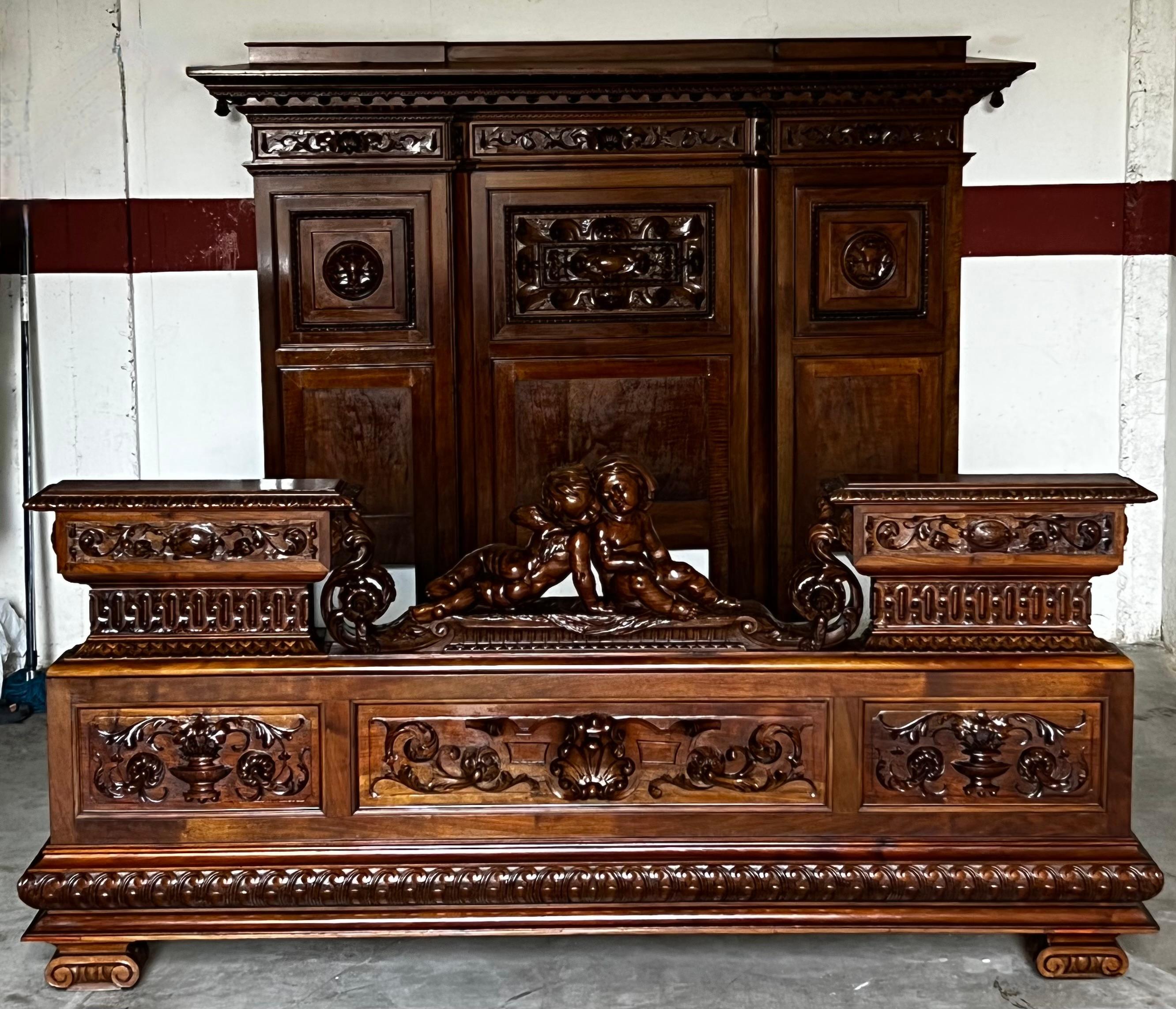 This bed was privately commissioned by a collector about 40 years ago representing a rare opportunity to purchase a vintage, hand-crafted bed made to the highest standards in the Renaissance-architectural-style , figurative and armorial carving. •