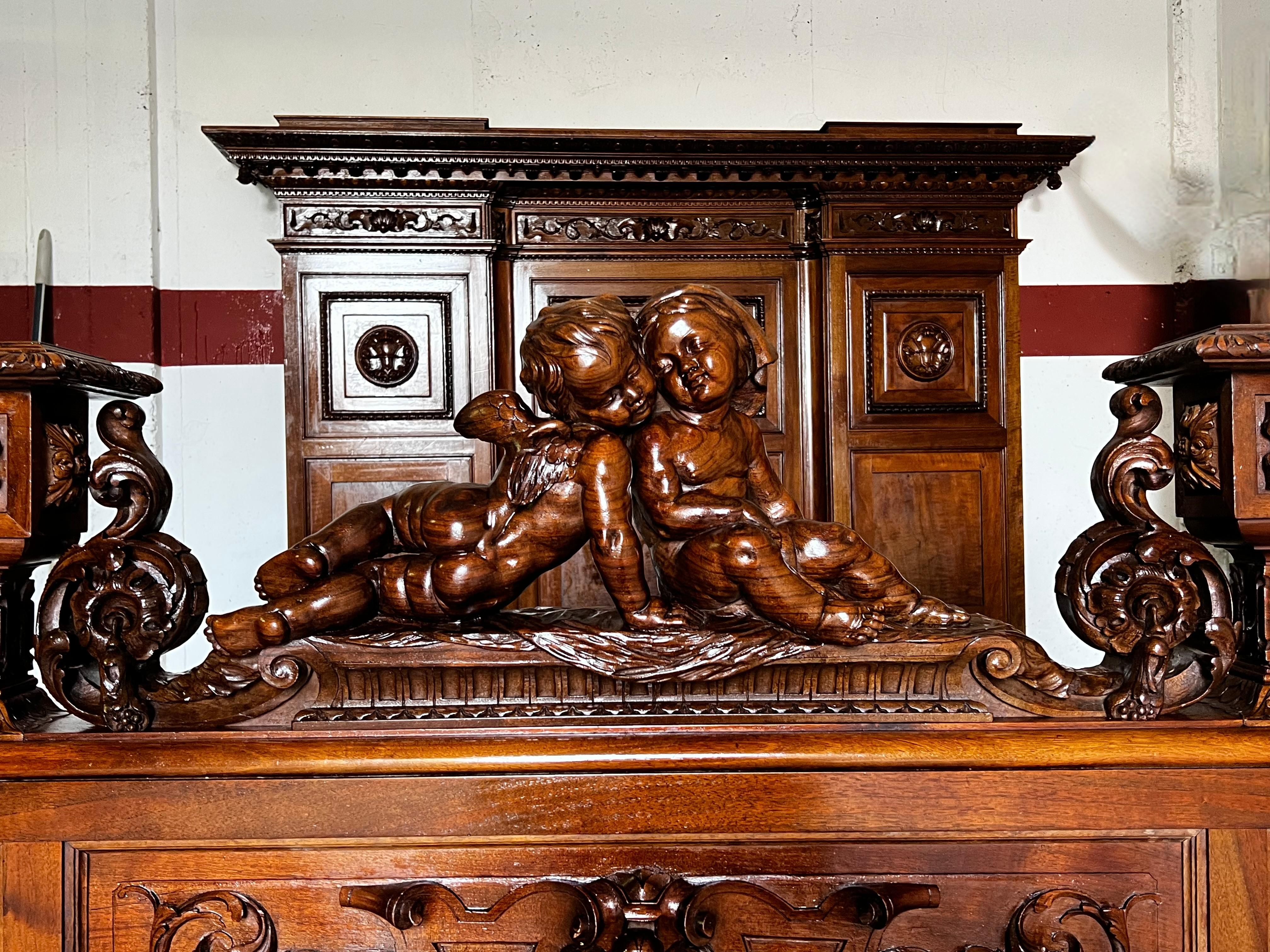19th Century Renaissance Carved Walnut Bed Attr Luigi Frulini In Good Condition In Miami, FL