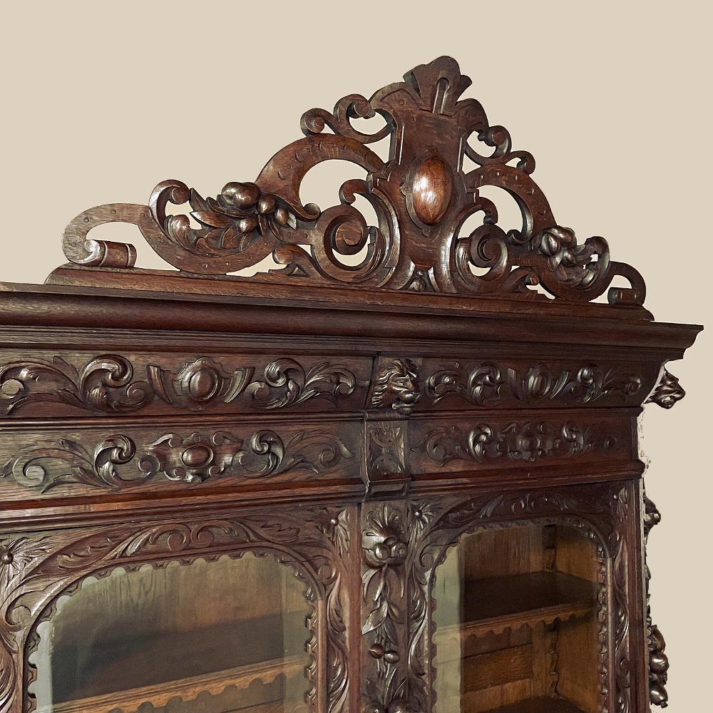 19th Century Renaissance Revival Bookcase For Sale 6