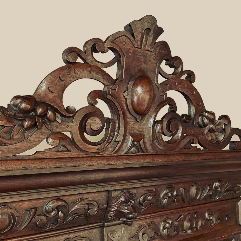 19th Century Renaissance Revival Bookcase For Sale 7