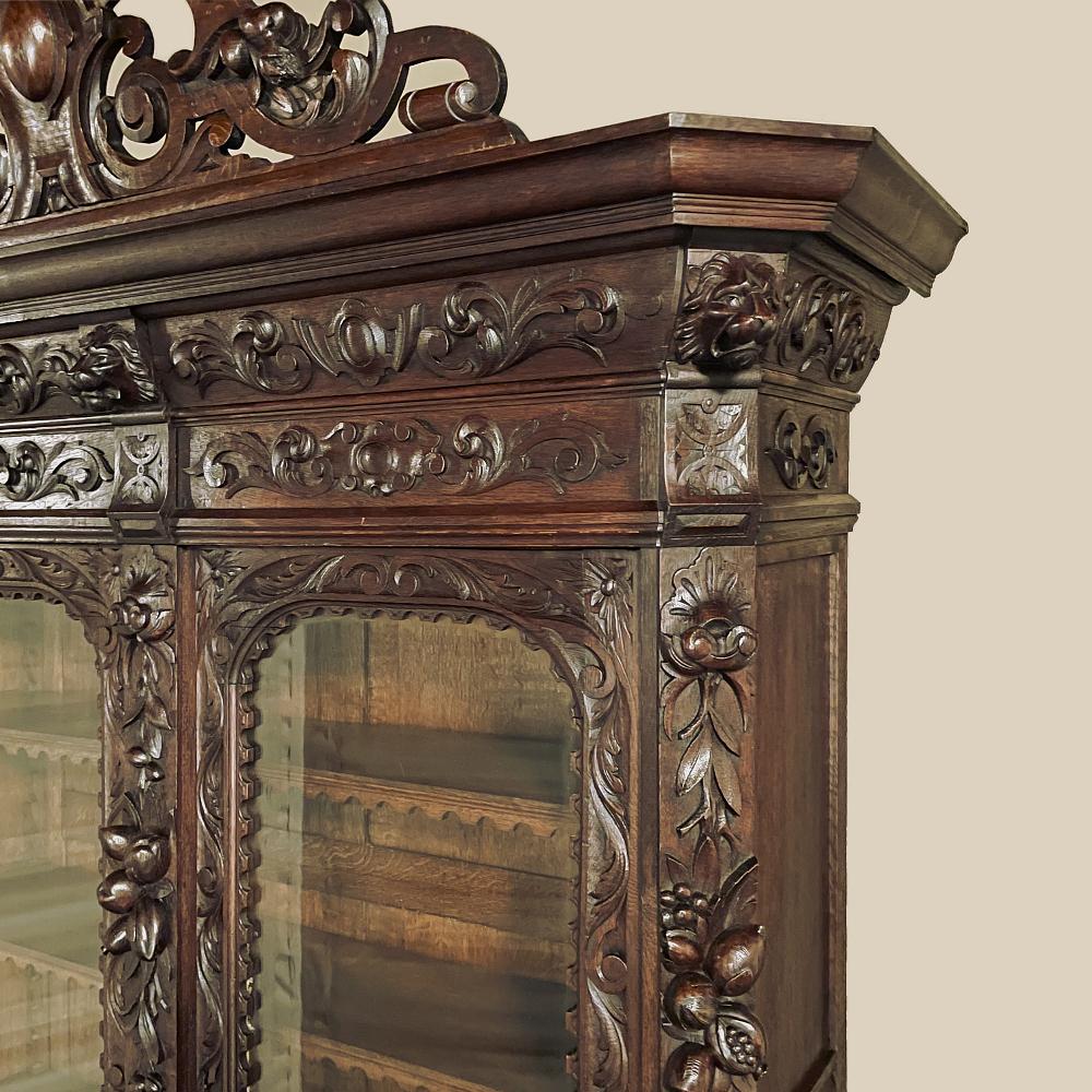 19th Century Renaissance Revival Bookcase For Sale 11