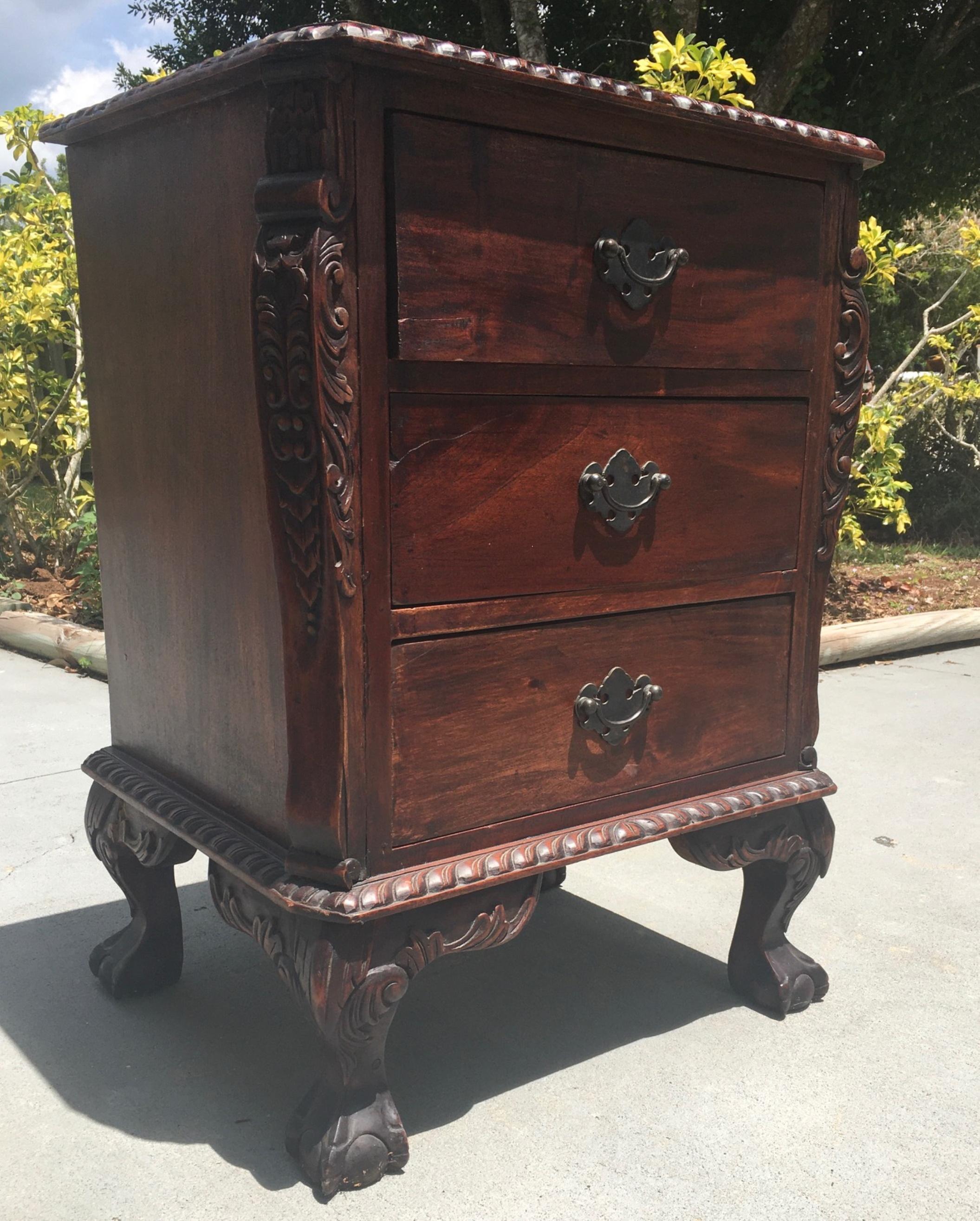 19th Century Renaissance Revival Carved Mahogany Three Drawer Nightstand In Good Condition In Vero Beach, FL