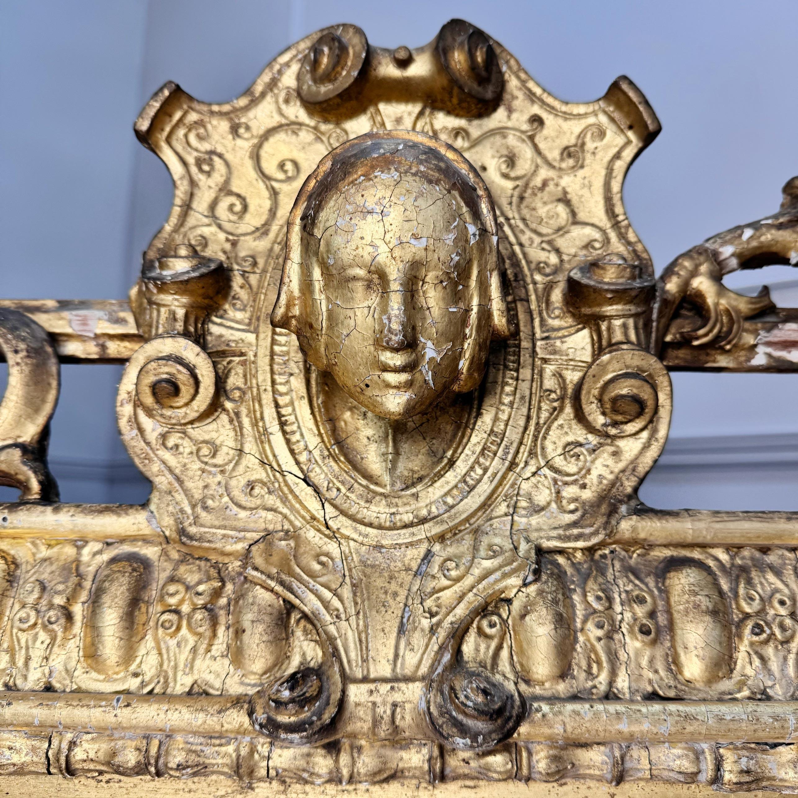 Néo-Renaissance Miroir à trumeau en bois doré du XIXe siècle, Renaissance Revive en vente