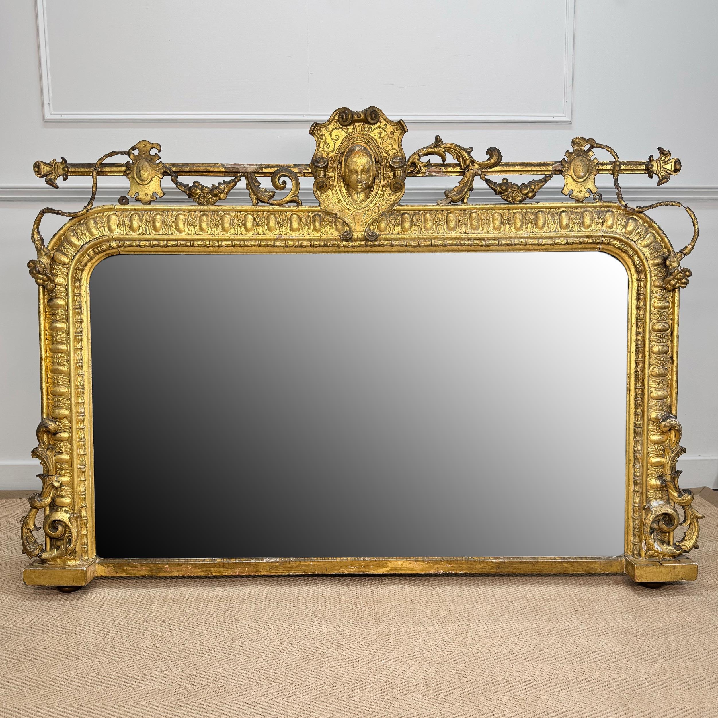 Anglais Miroir à trumeau en bois doré du XIXe siècle, Renaissance Revive en vente