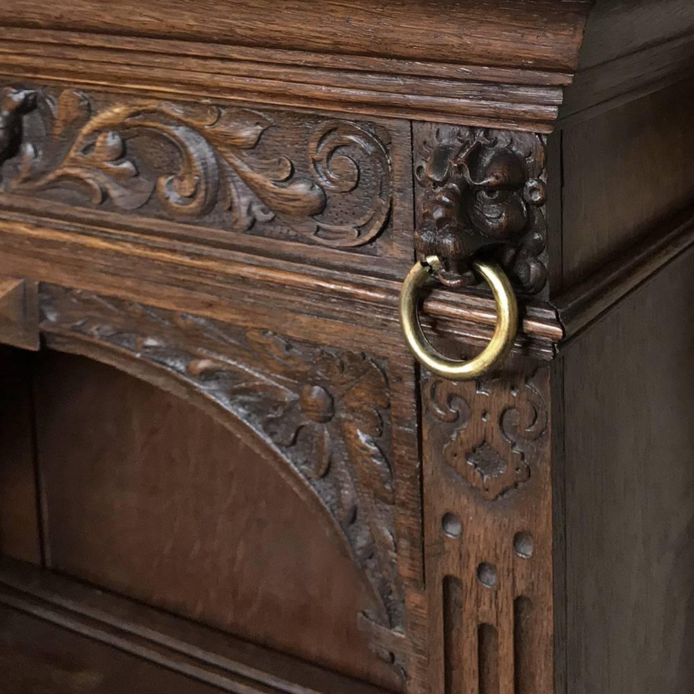 19th Century Renaissance Revival Hand-Carved Dutch Wall Shelf In Good Condition In Dallas, TX