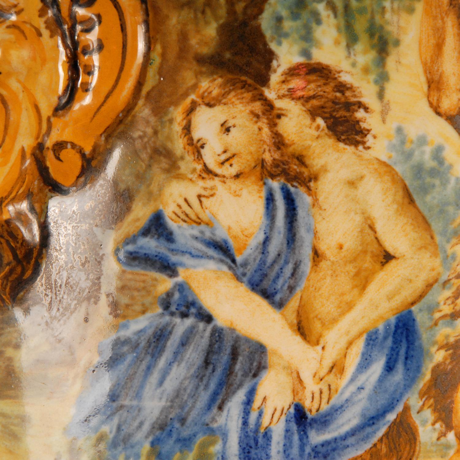 Vase de la Renaissance en majolique avec poignées serpentines Bacchus Italie 19ème siècle Revival en vente 1
