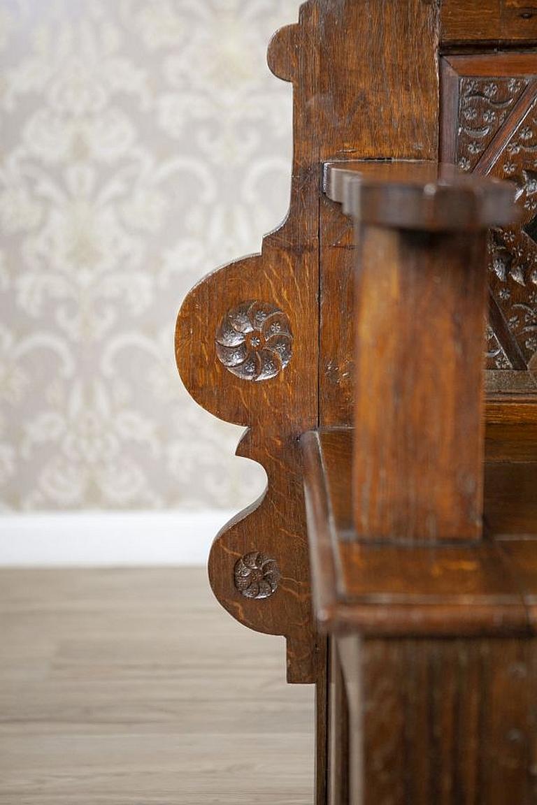 Dutch Late-19th Century Renaissance Revival Oak Bench With Storage Compartment For Sale