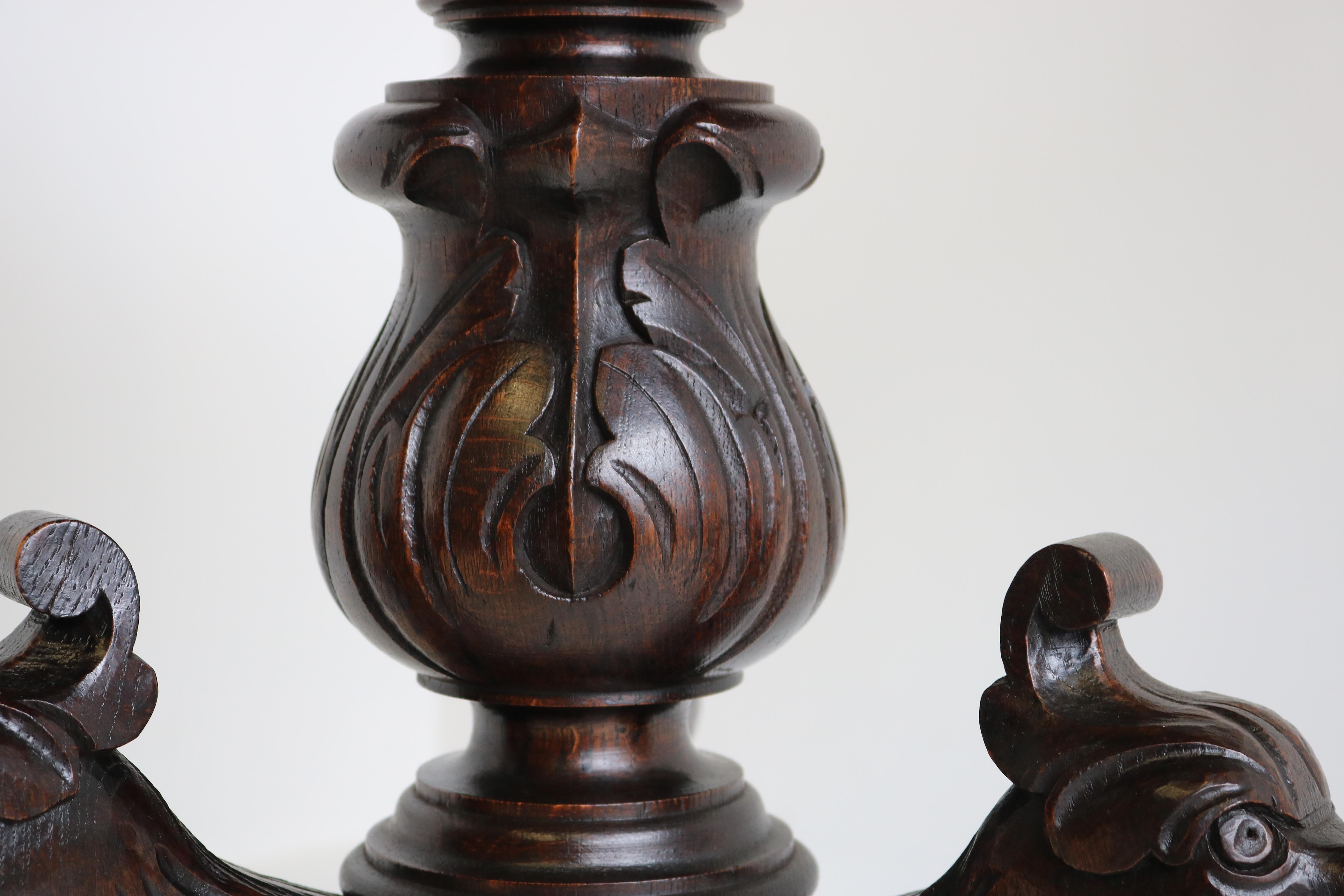 19. Jahrhundert Renaissance Revival Beistelltisch / Couchtisch Antique Oak Lions (Eichenholz) im Angebot