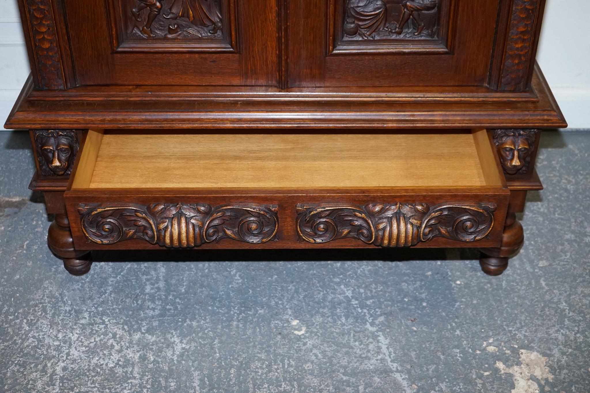 CABINET IN NOCE FRANZATO IN STILE RINASCITA DEL 19° SECOLO CON SCATOLETTE in vendita 10