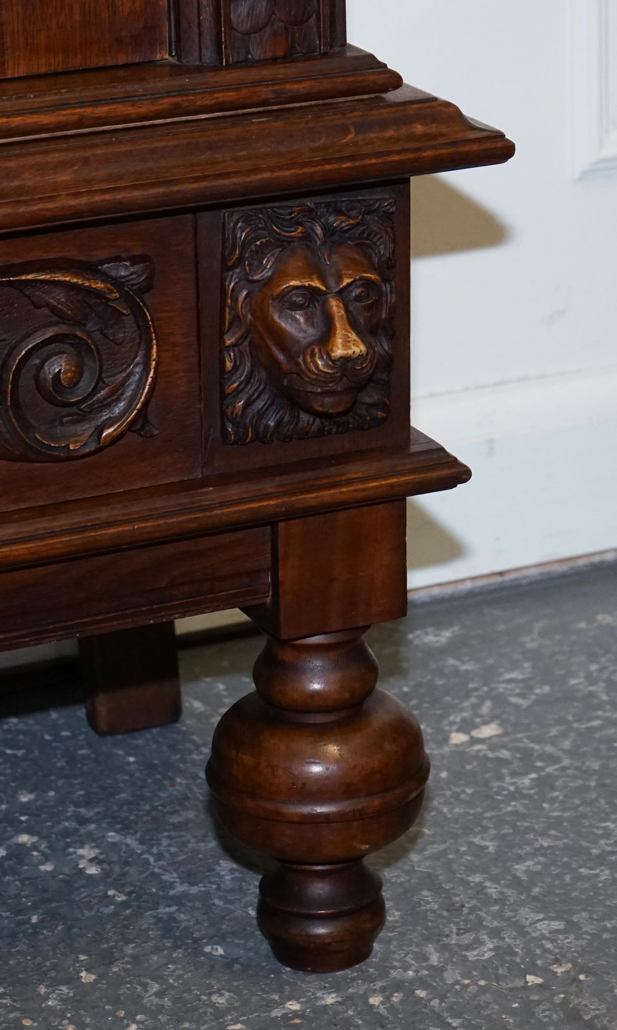 CABINET IN NOCE FRANZATO IN STILE RINASCITA DEL 19° SECOLO CON SCATOLETTE in vendita 3