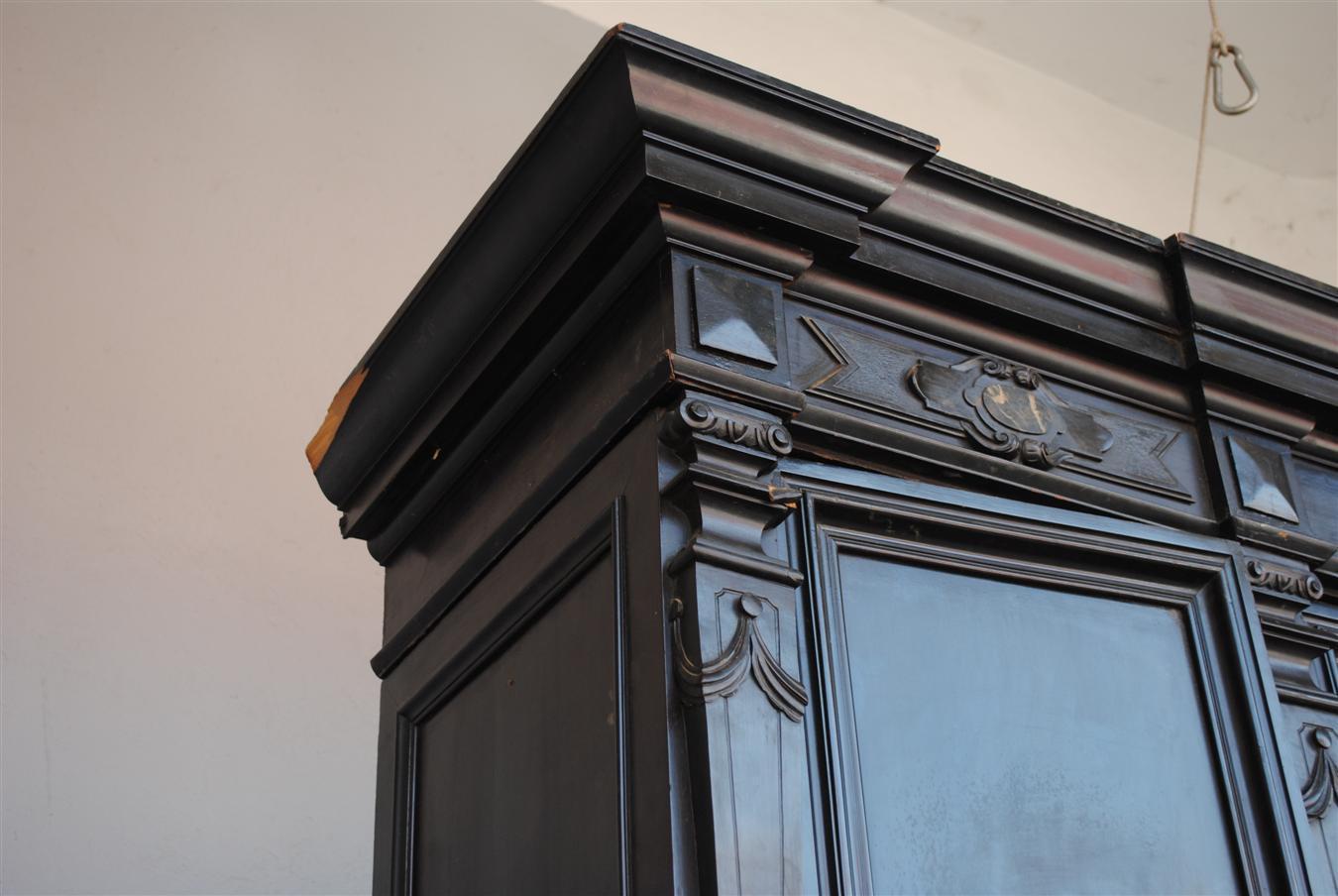 19th Century Renaissance Style Important Blackened Wooden Cabinet For Sale 2