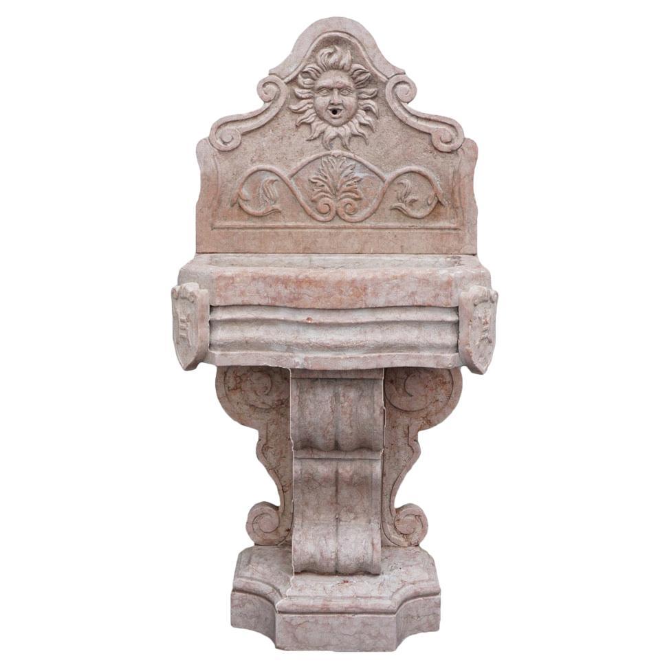 Fontaine murale italienne en marbre de style Renaissance du 19e siècle