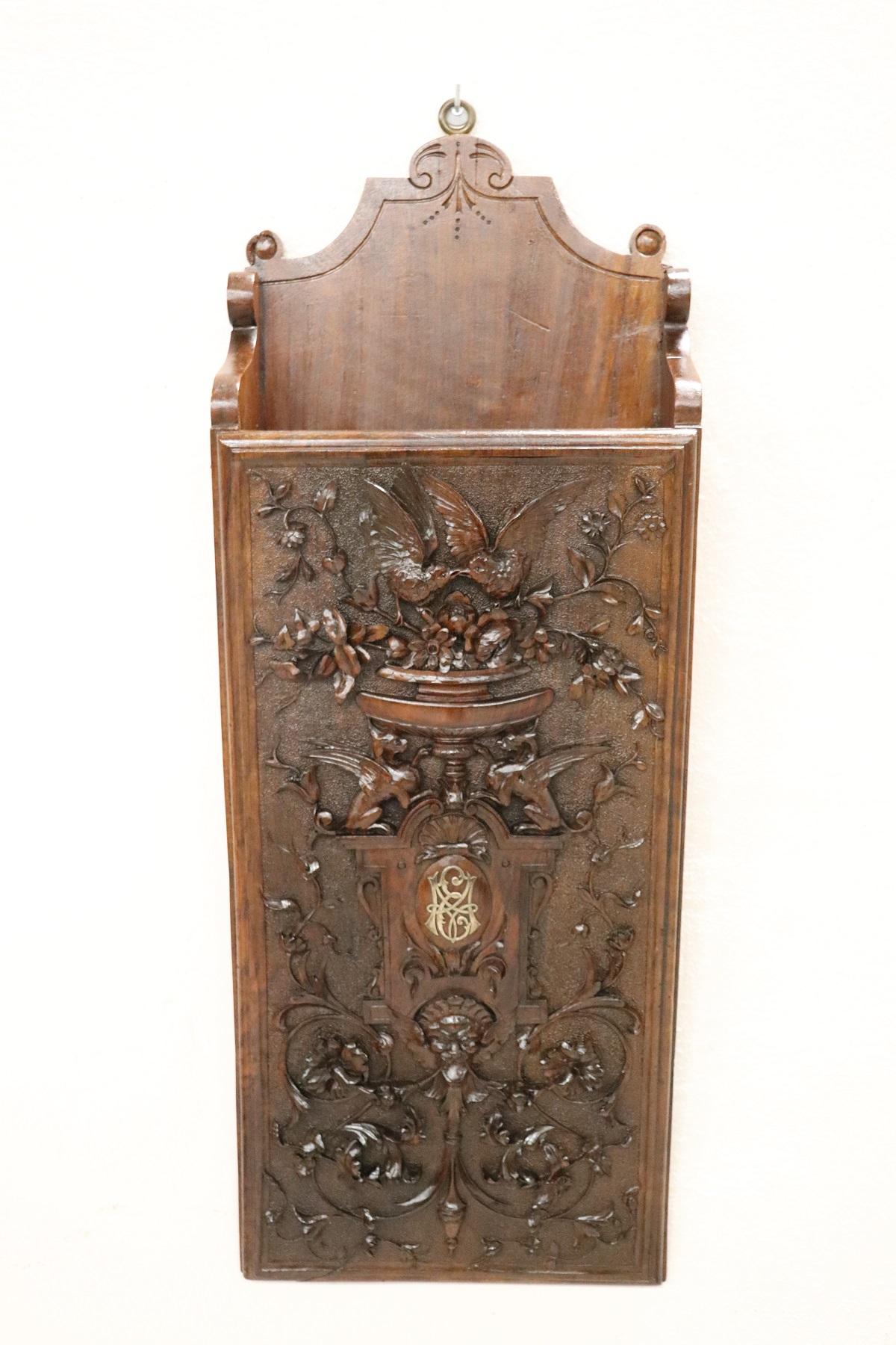 Italian 19th Century Renaissance Style Wall Magazine Rack in Hand Carved Walnut For Sale