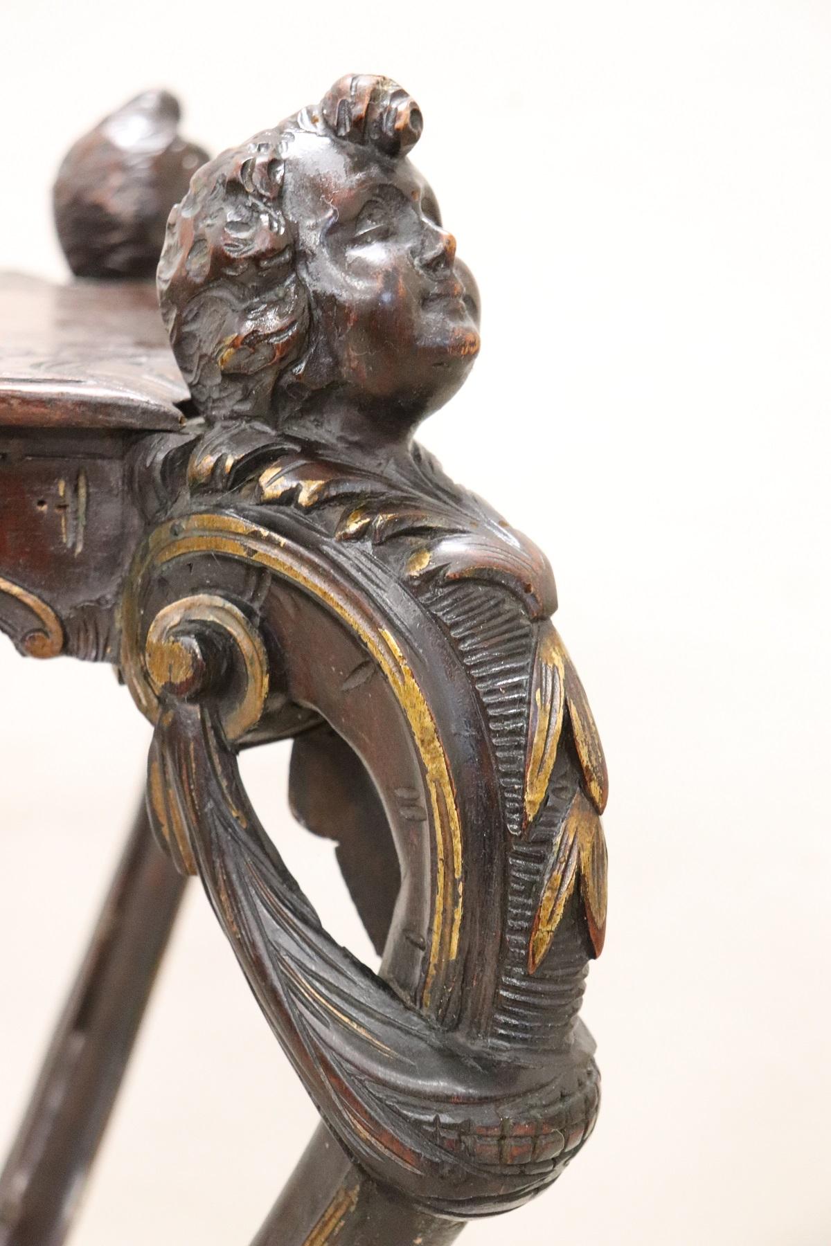 Italian 19th Century Renaissance Syle Carved Walnut Gueridon Table or Pedestal Table