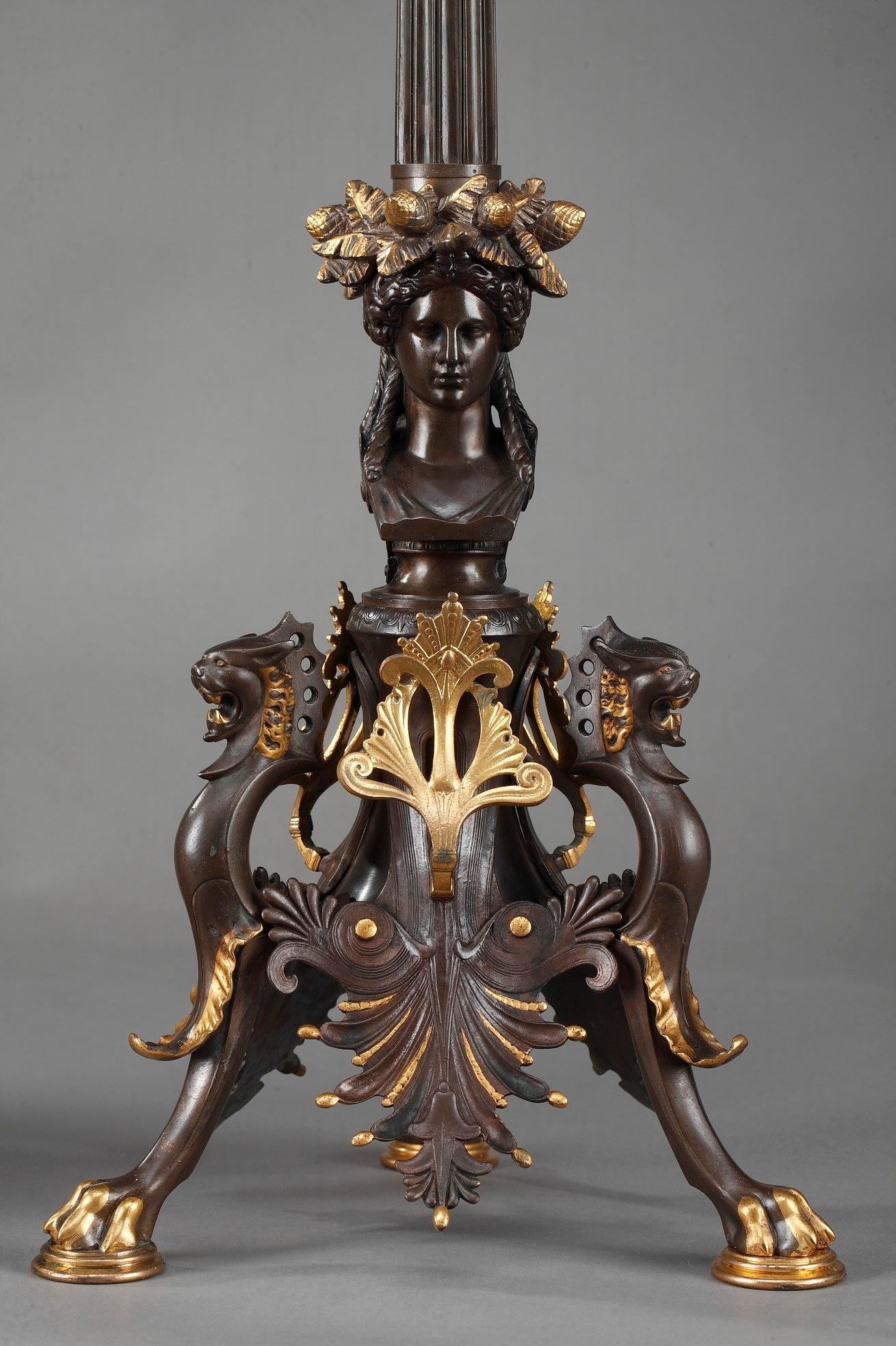 Gilt 19th Century Restauration Large Bronze Candelabra in the Néo-Greek Style For Sale