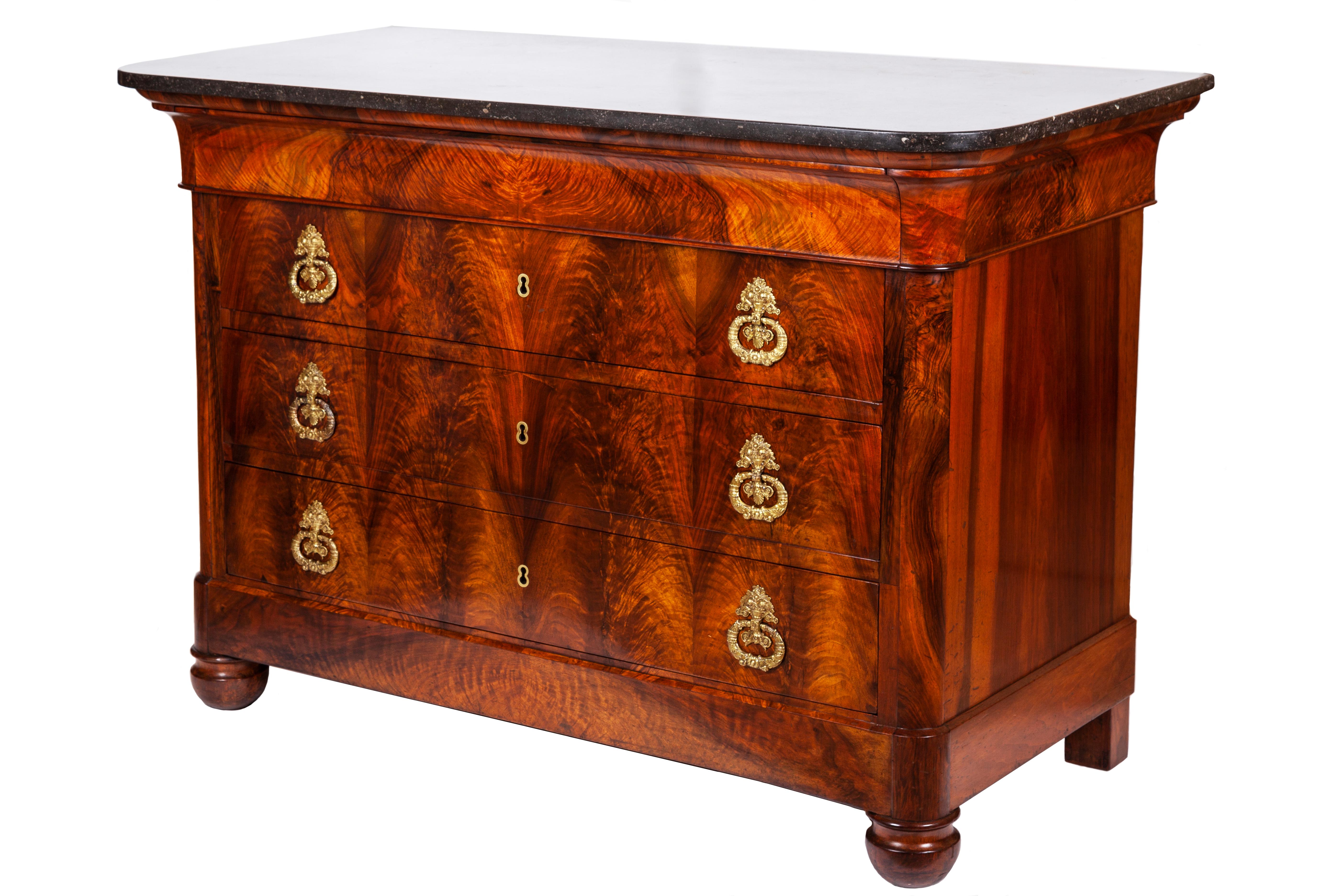 marble chest of drawers