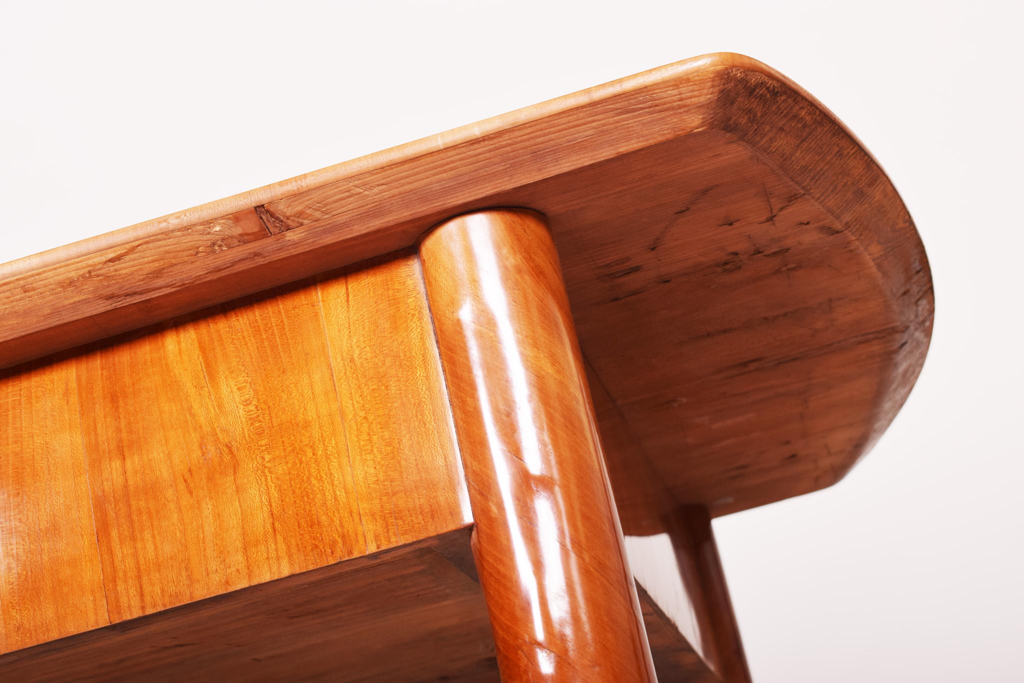 19th Century Restored German Biedermeier Cherry-Tree Writing Desk, Table, 1830s In Good Condition For Sale In Brandys nad Labem, Středočeský kraj