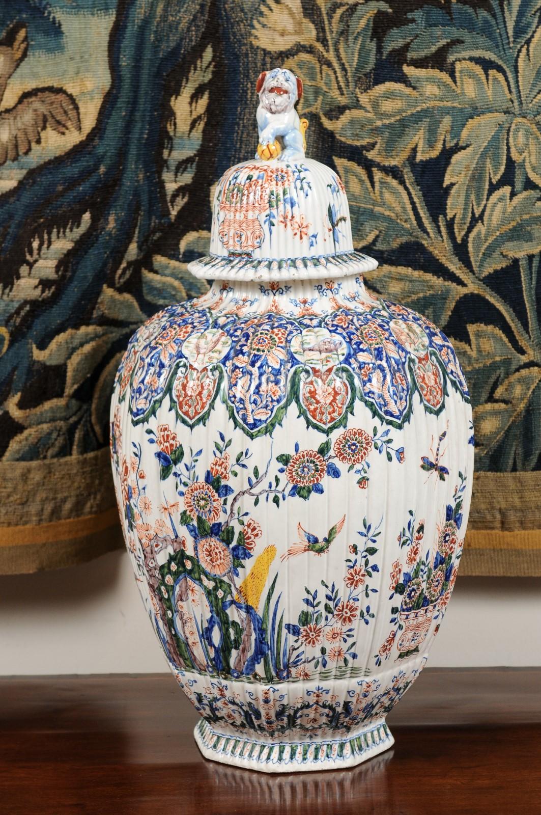 19th Century Ribbed Polychrome Delft Urn with Lid Featuring Lion Finial For Sale 11