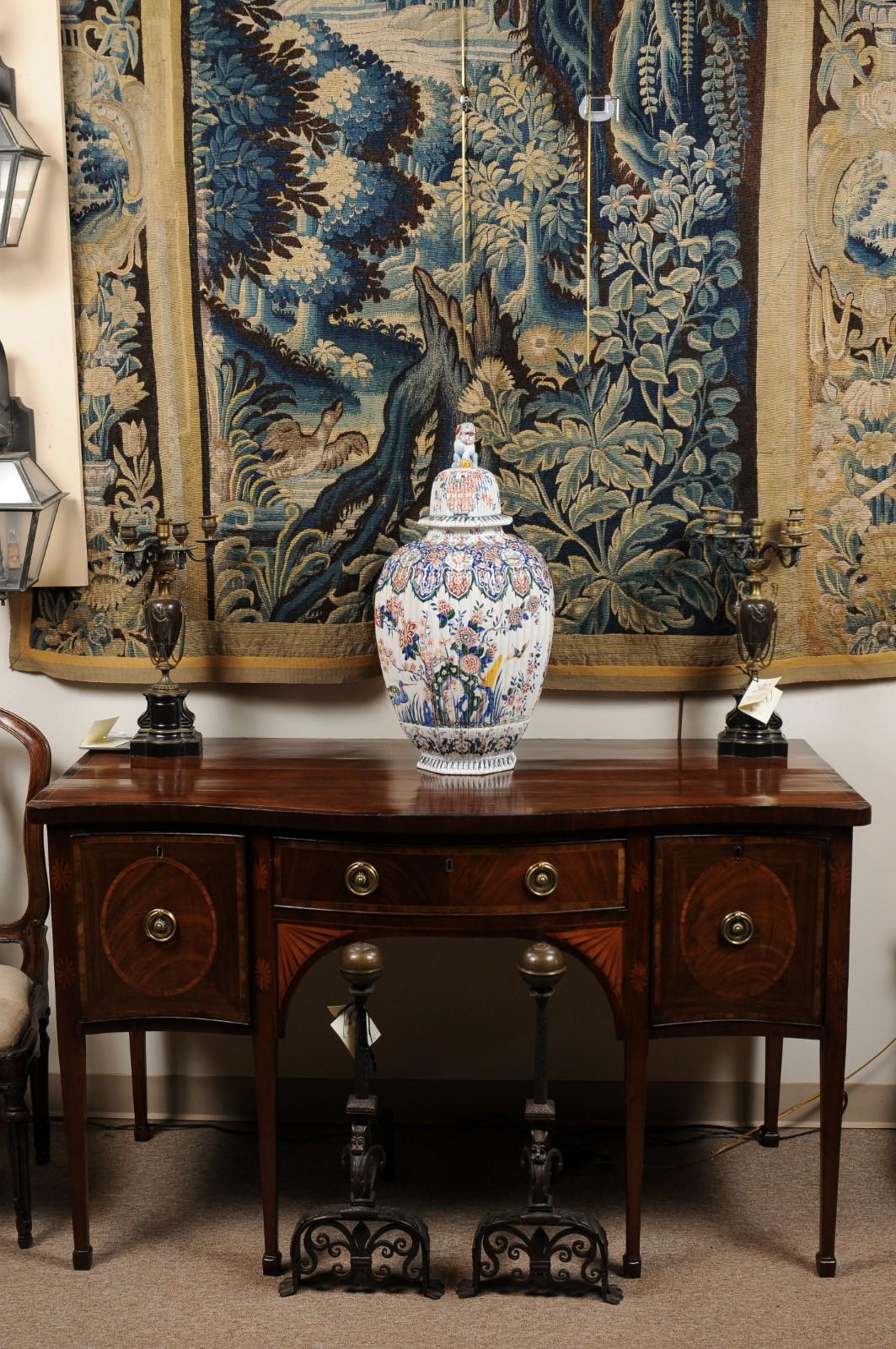 19th Century Ribbed Polychrome Delft Urn with Lid Featuring Lion Finial In Good Condition For Sale In Atlanta, GA