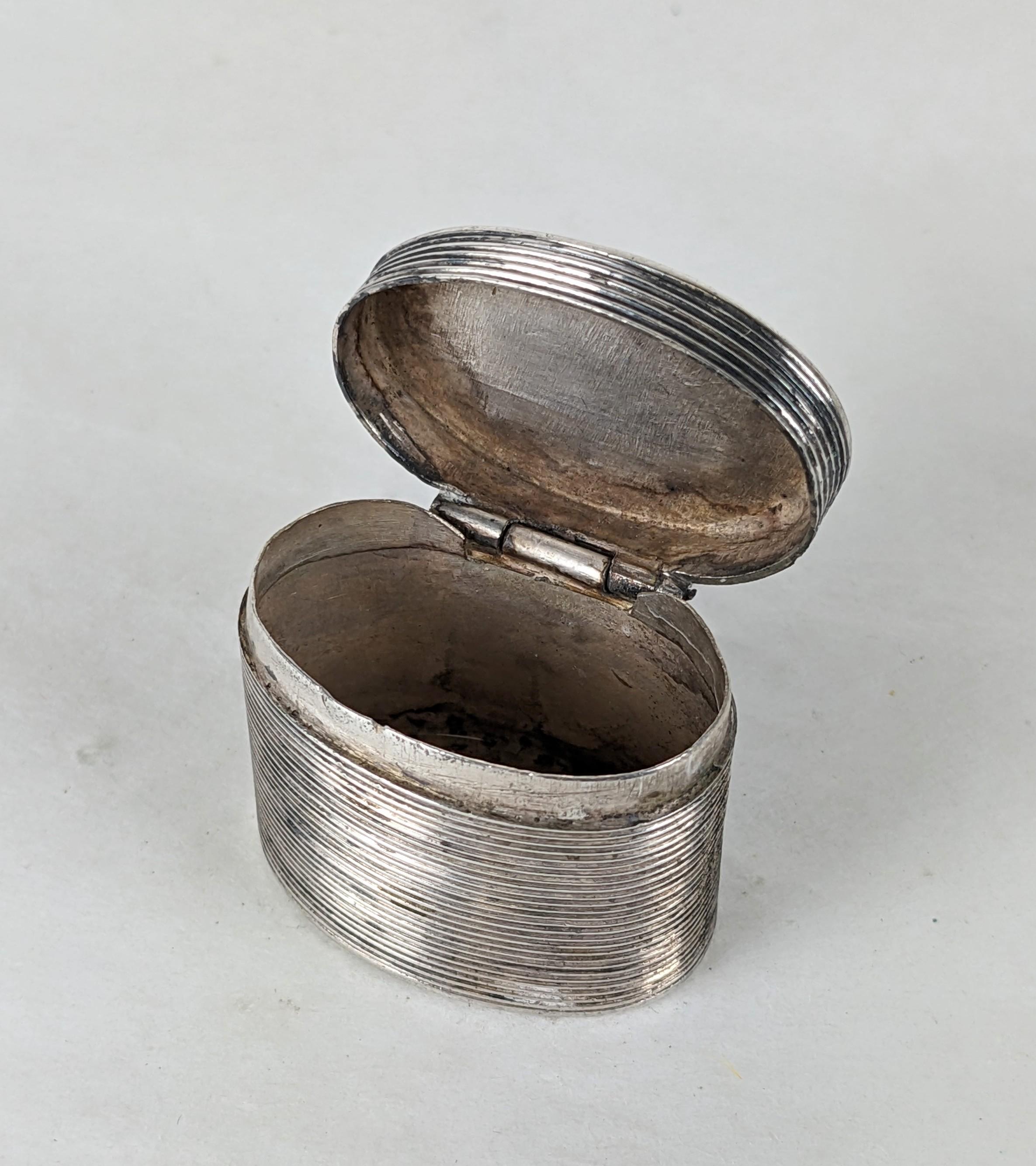 19th Century Ribbed Silver Pill Box For Sale 2