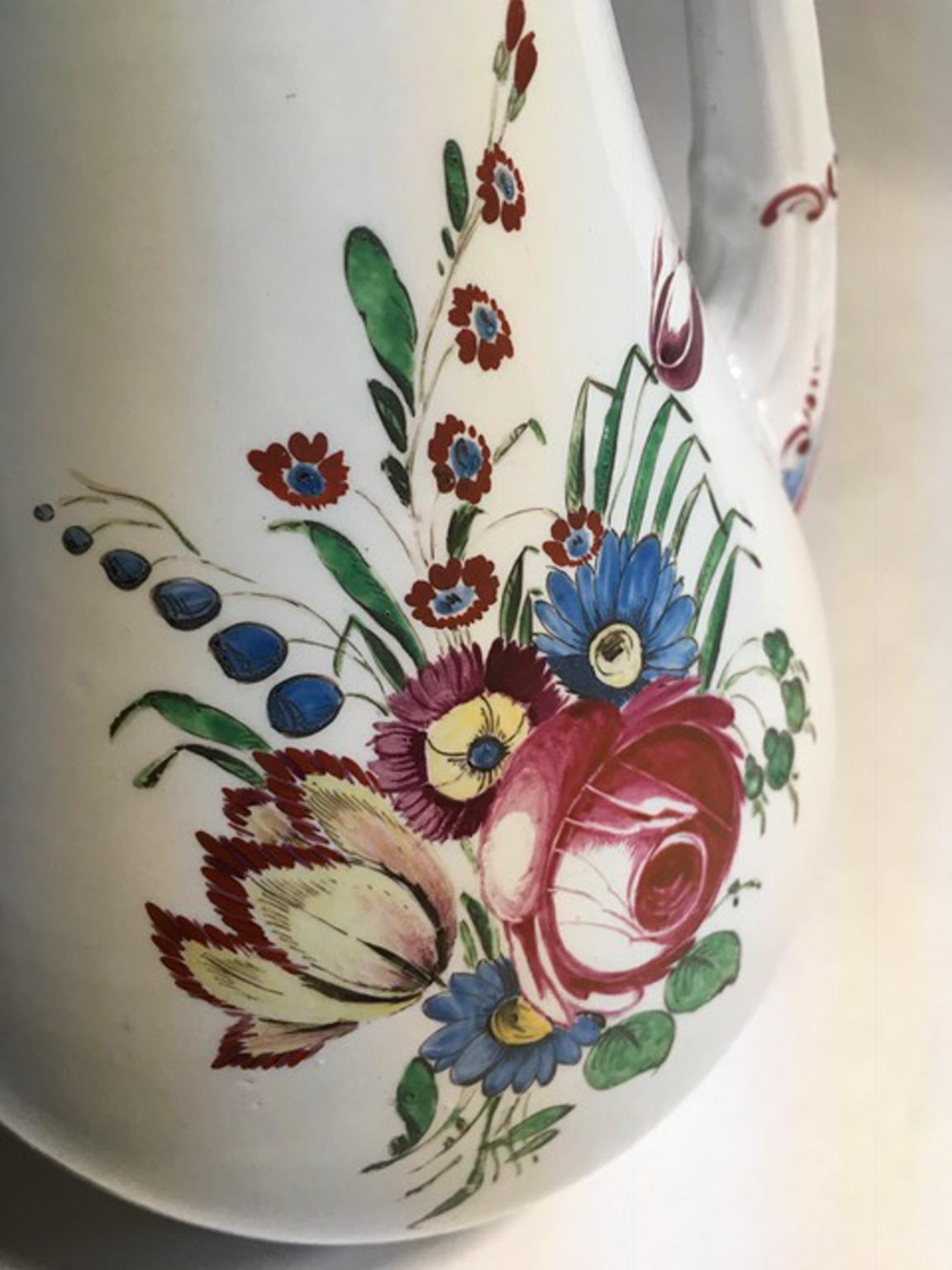 Italy 19th Century Richard Ginori Porcelain Coffee Pot with Flowers Decor For Sale 8