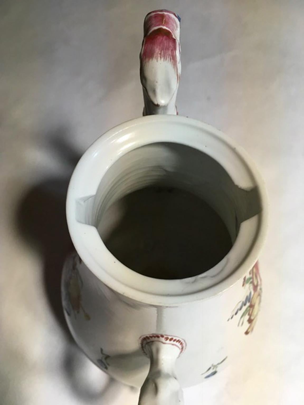 Italia Siglo XIX Cafetera de porcelana Richard Ginori con decoración de flores en venta 11