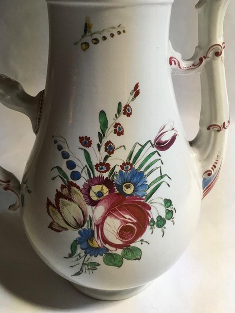 Italy 19th Century Richard Ginori Porcelain Coffee Pot with Flowers Decor For Sale 1