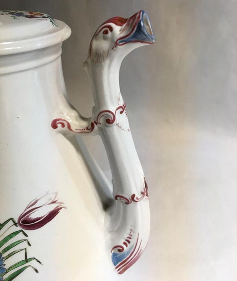 Italy 19th Century Richard Ginori Porcelain Coffee Pot with Flowers Decor For Sale 2
